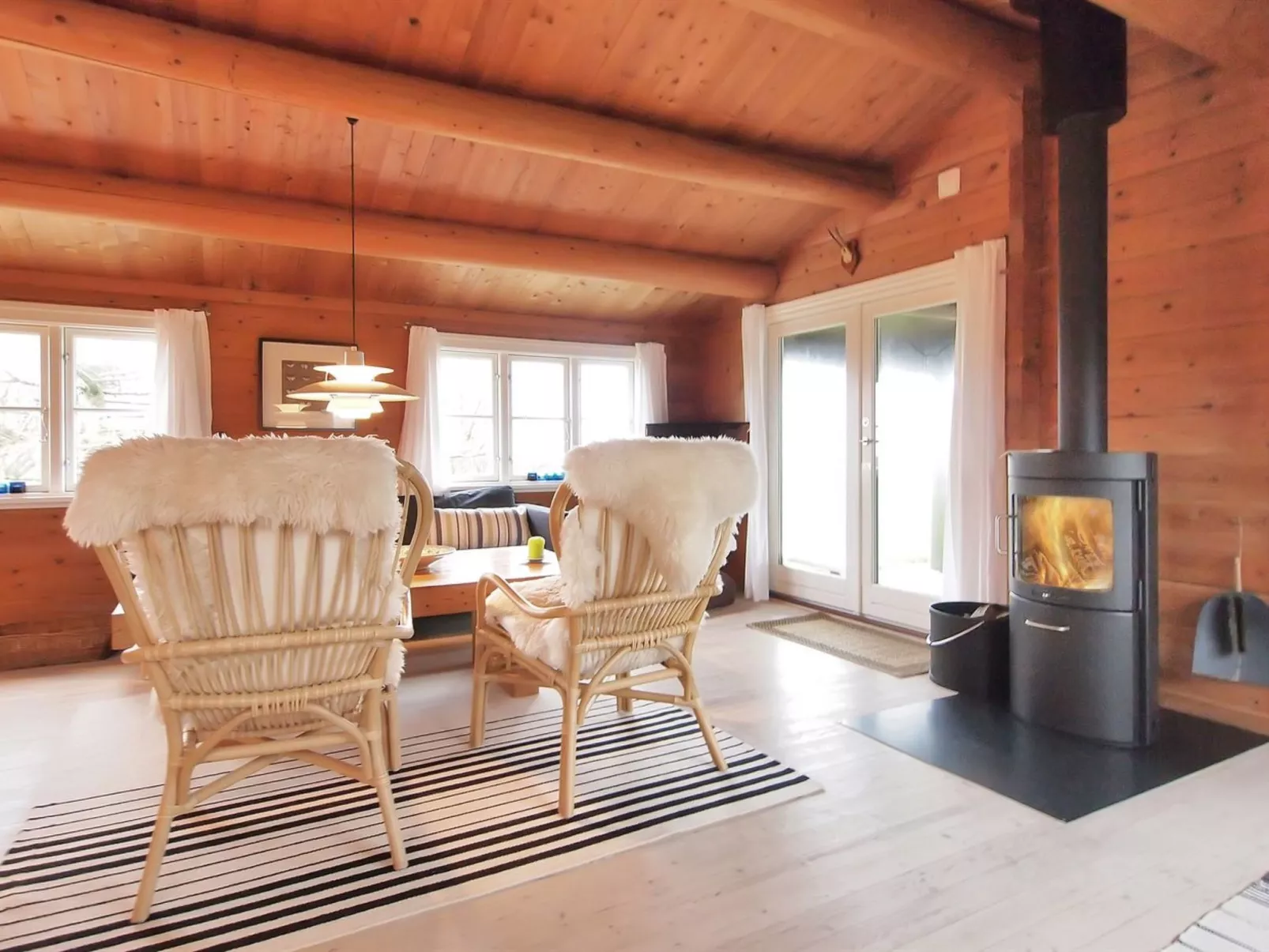 "Bibi" - 200m from the sea-Inside