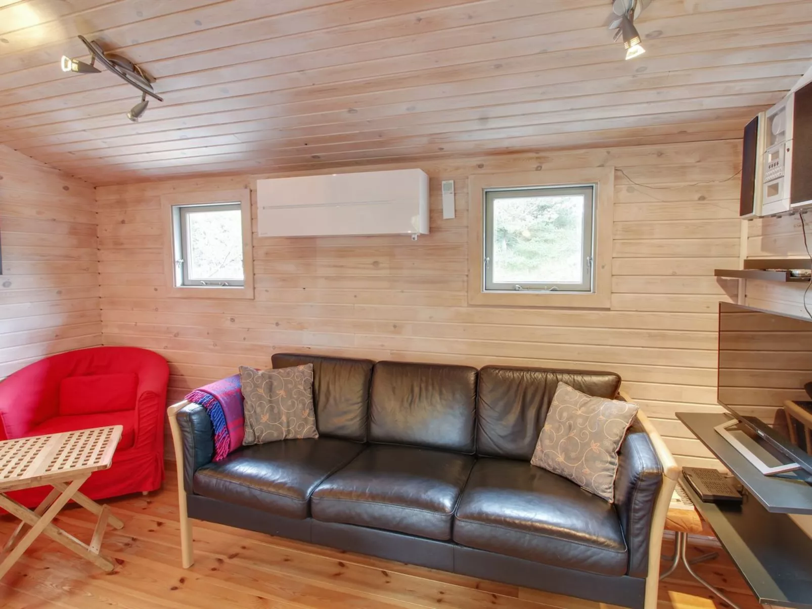 "Agir" - 600m from the sea-Inside