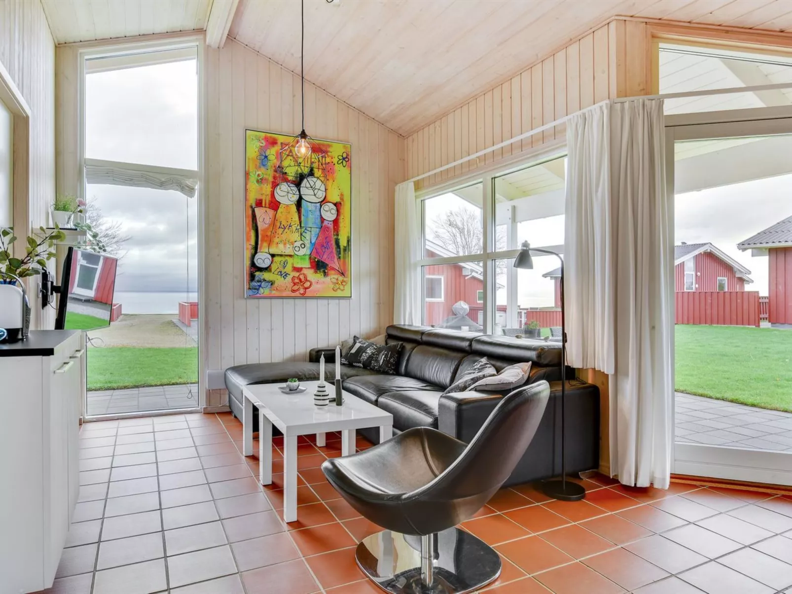 "Helga" - 100m from the sea-Drinnen