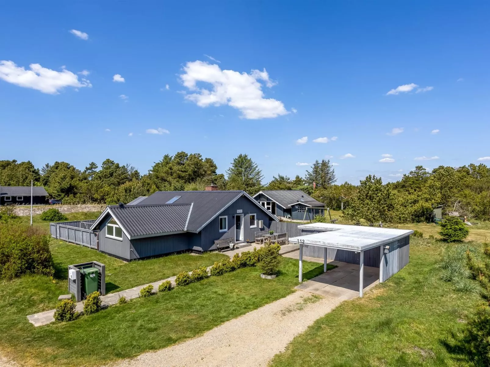 "Solvejk" - 800m from the sea-Outside