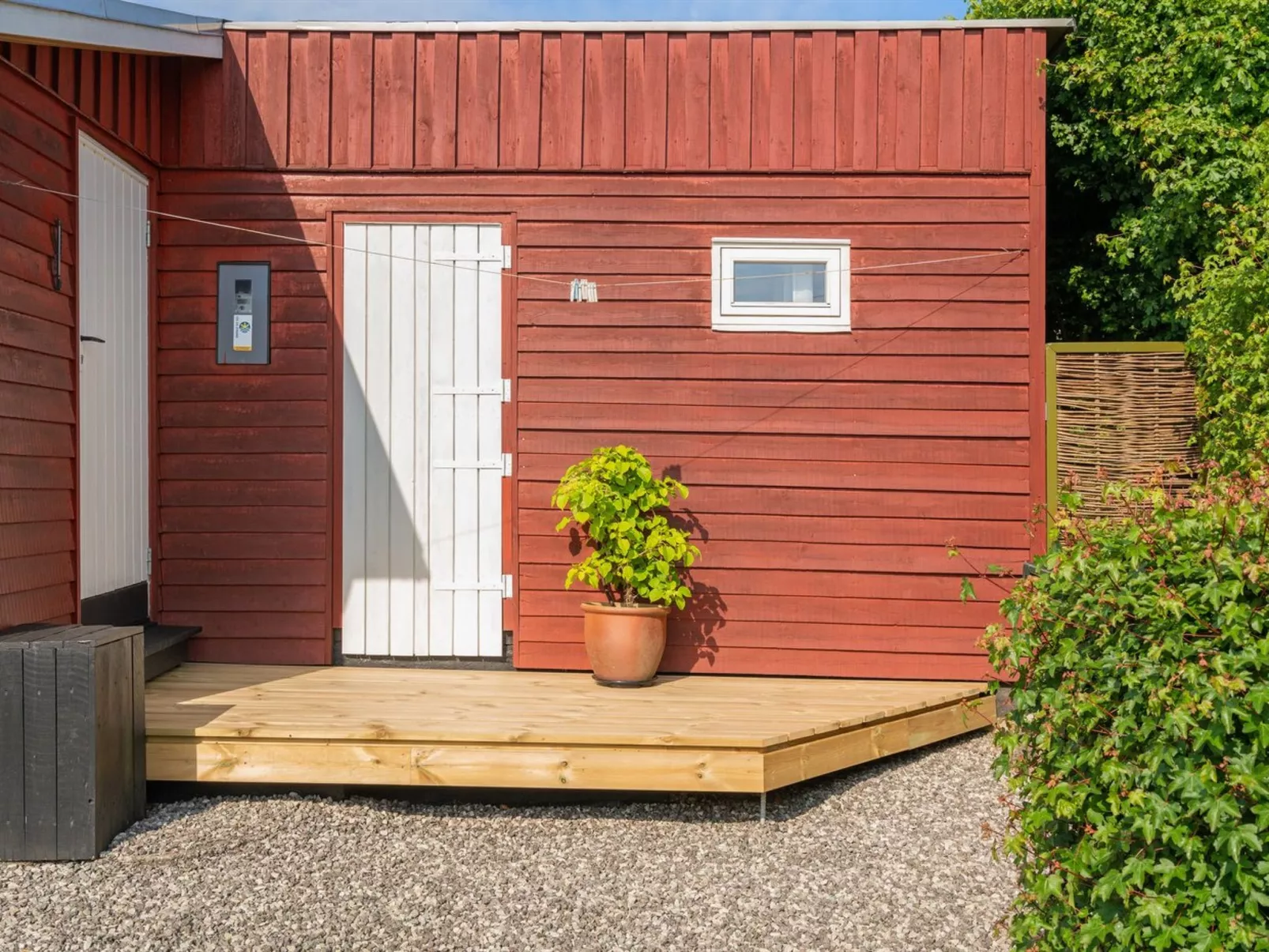 "Arnette" - 150m from the sea-Outside