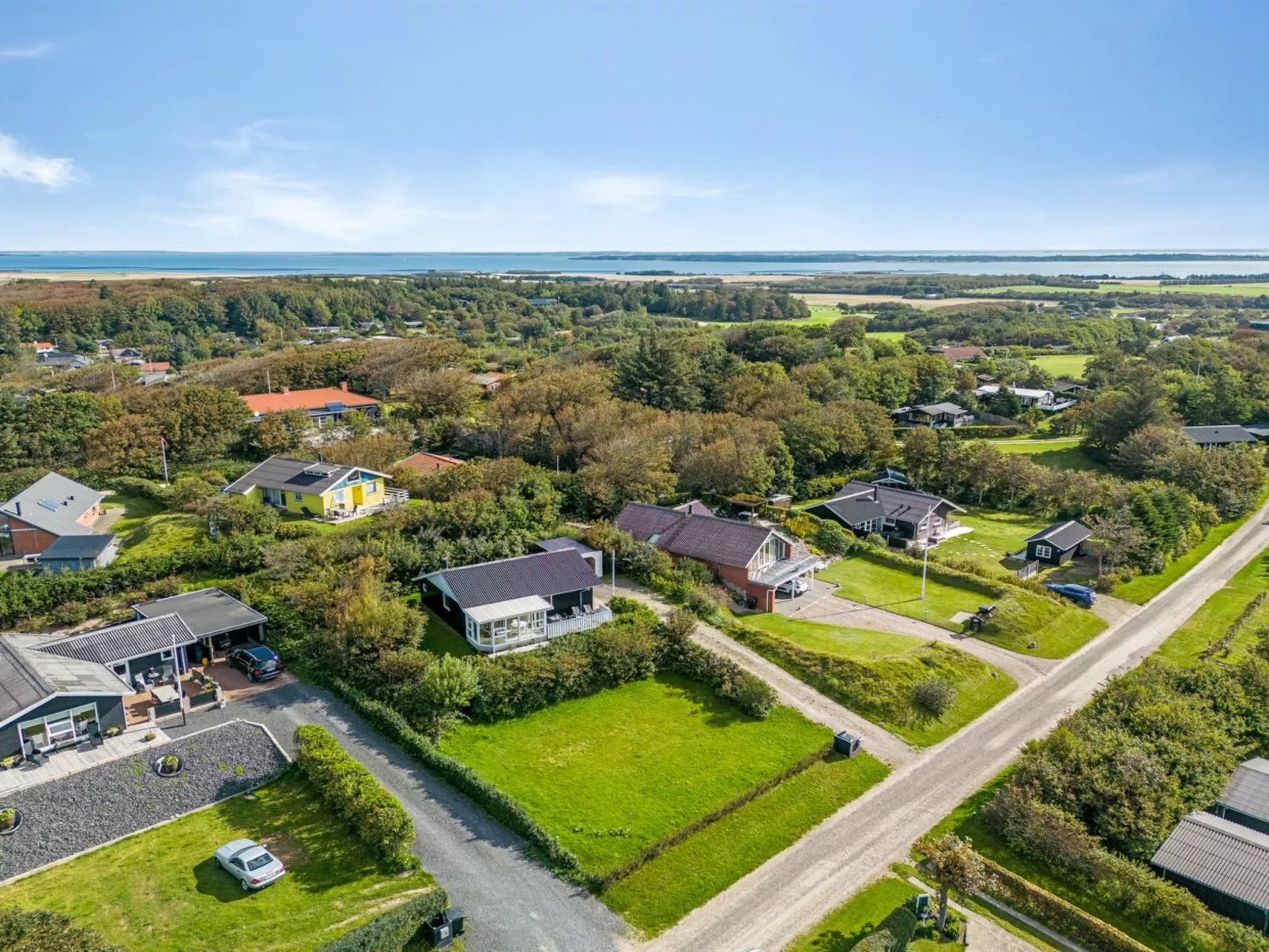 "Brenda" - 300m to the fjord-Outside