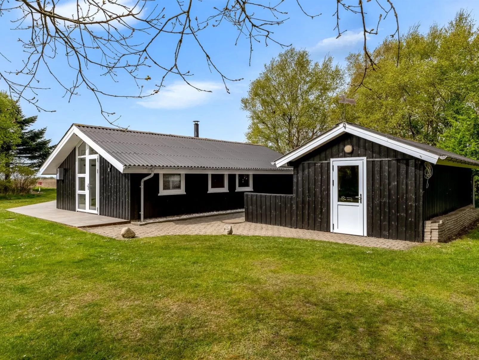 "Eske" - 200m to the fjord-Outside