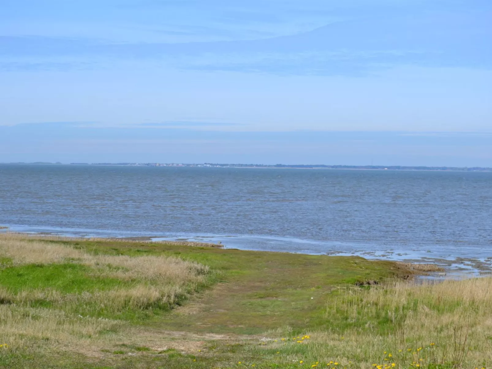 "Adine" - 13km from the sea-Outside