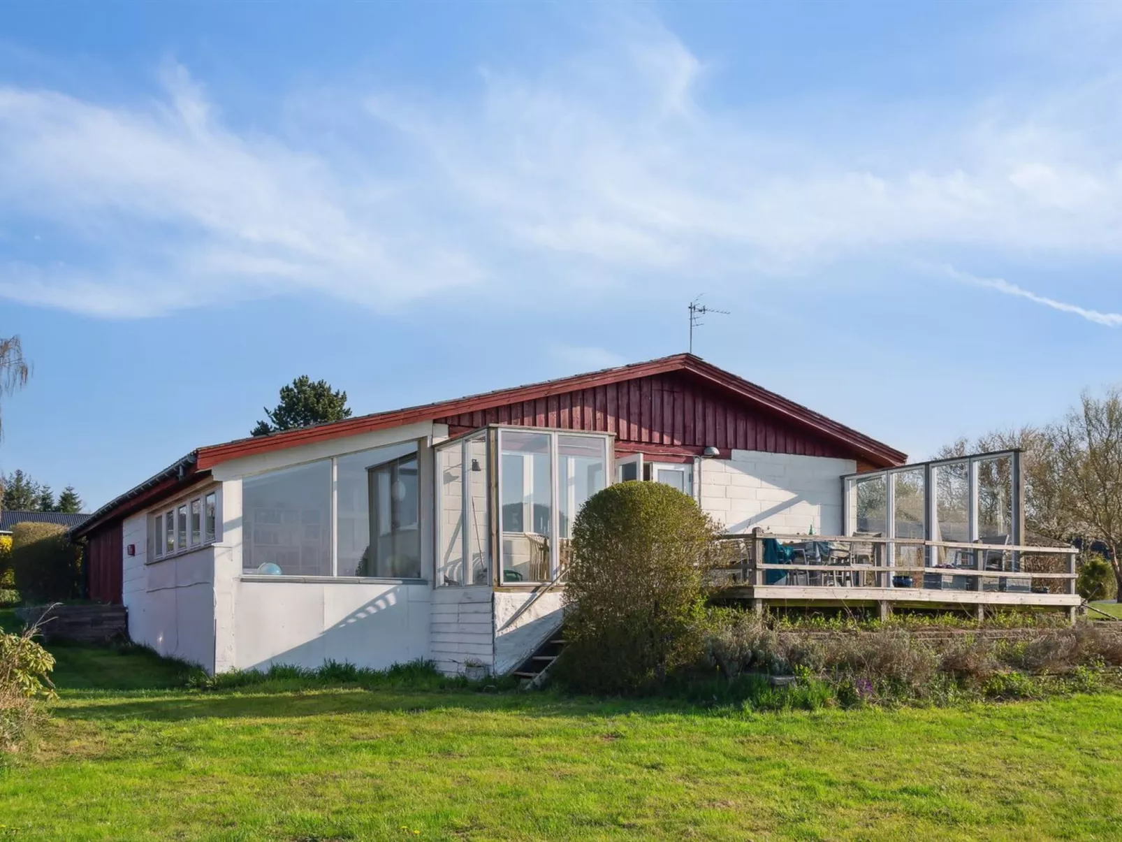 "Velika" - 25m to the fjord-Outside