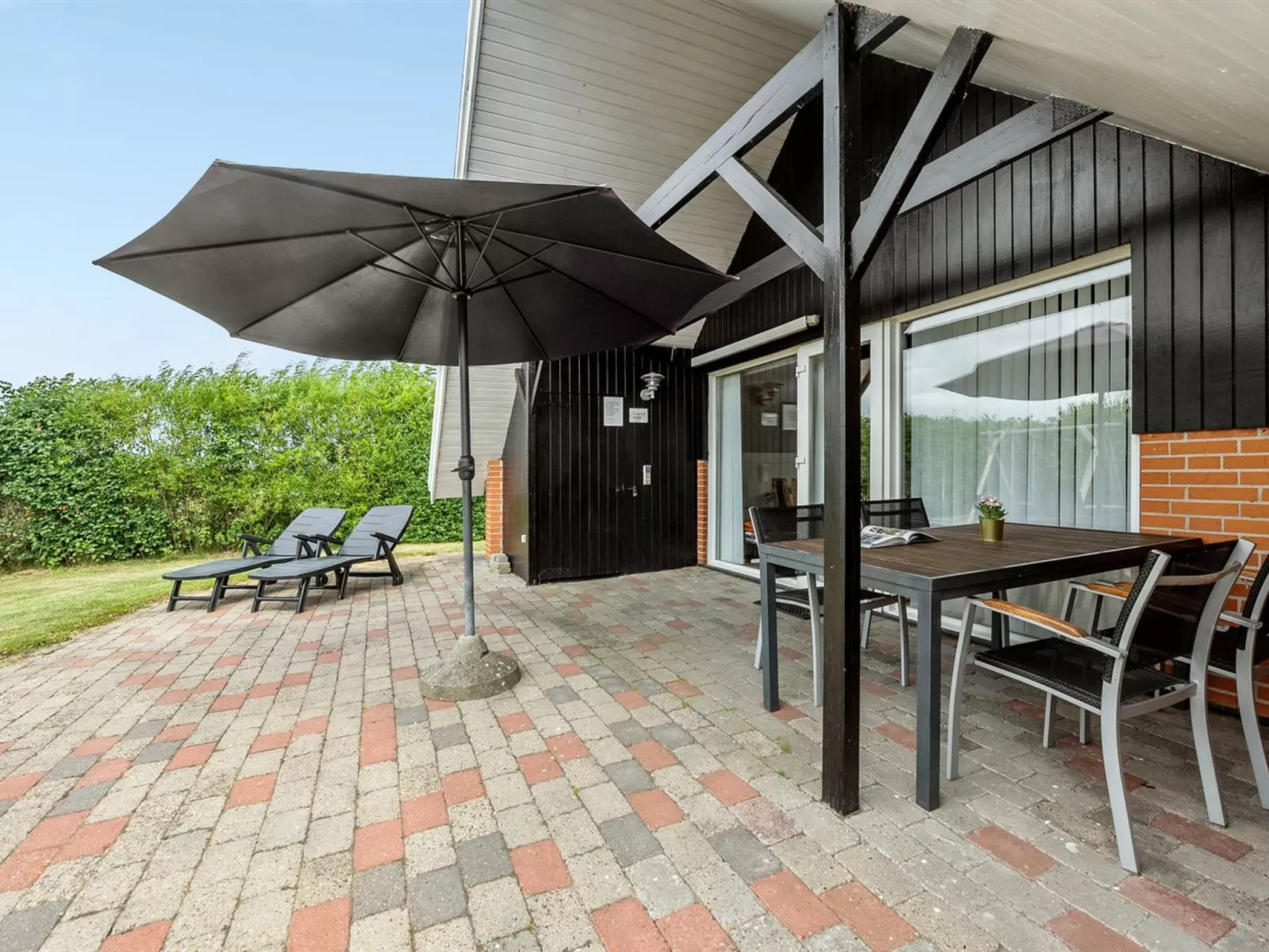 "Earline" - 900m to the fjord-Draußen