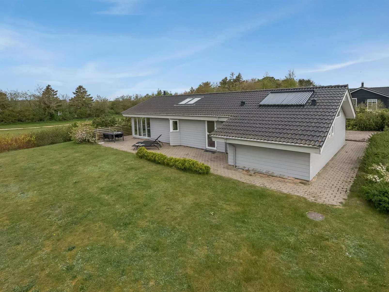 "Heide" - 750m to the fjord-Outside