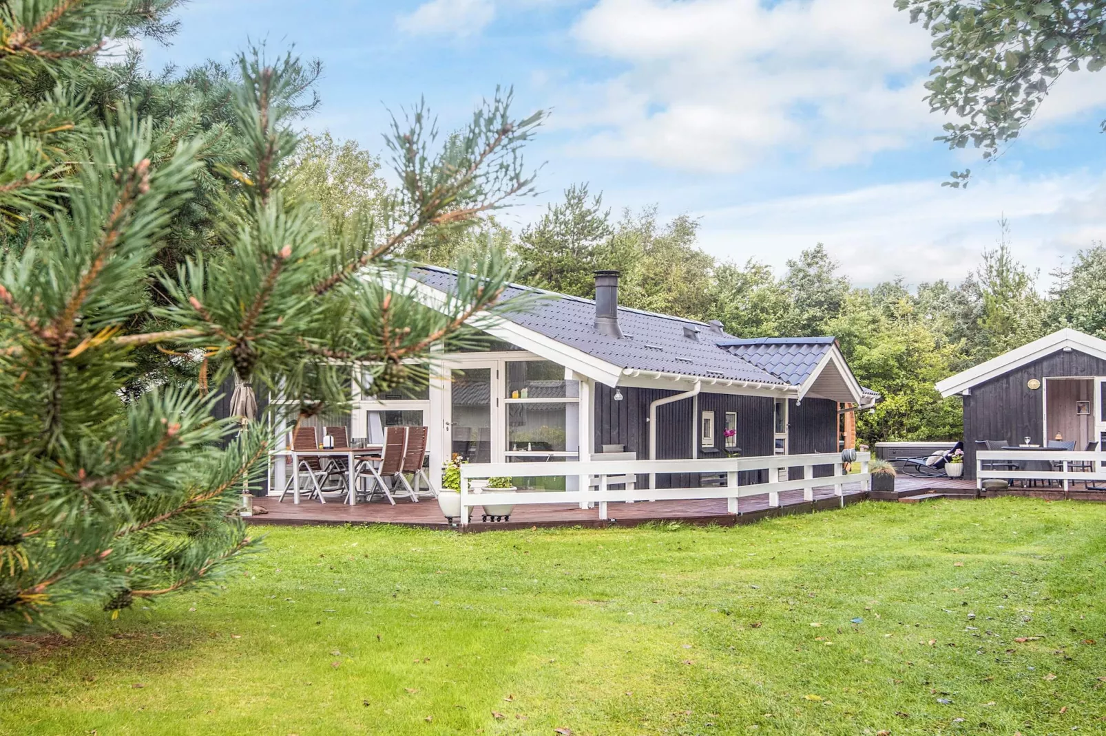 Holiday Home with Spa & Sauna-Outdoor