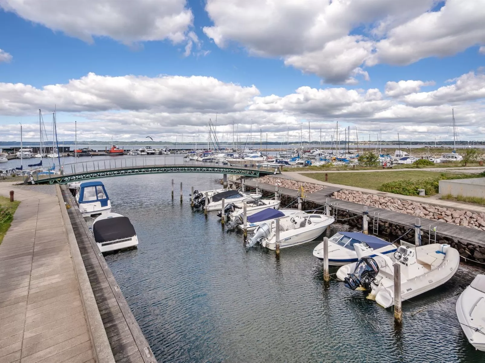 "Heigo" - 25m from the sea-Draußen