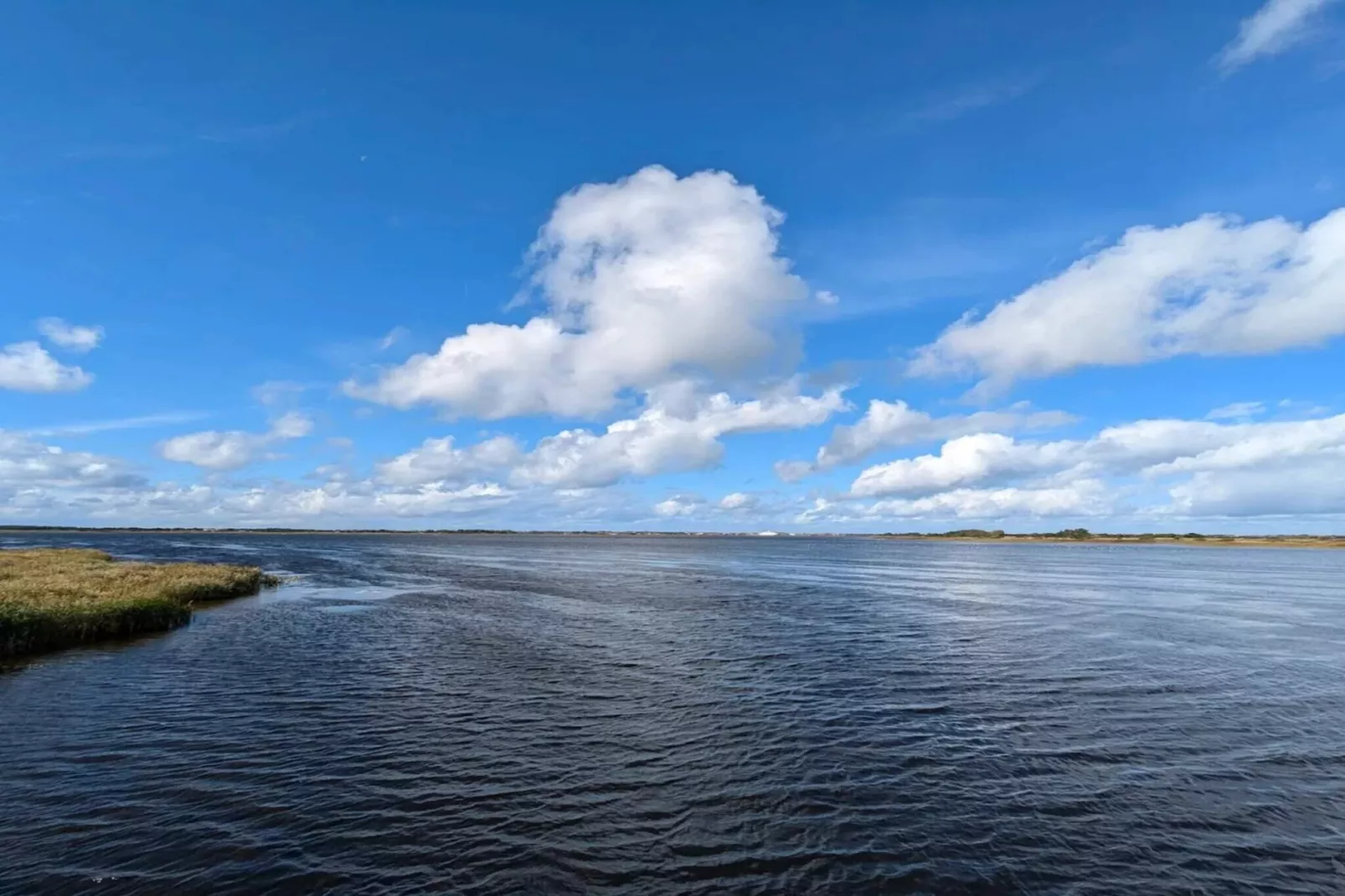 Maison de vacances pour 4 a Ringkøbing-By Traum-Vue sur l'eau
