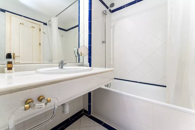 CT 103 - Faro's Romana Playa Studio 142