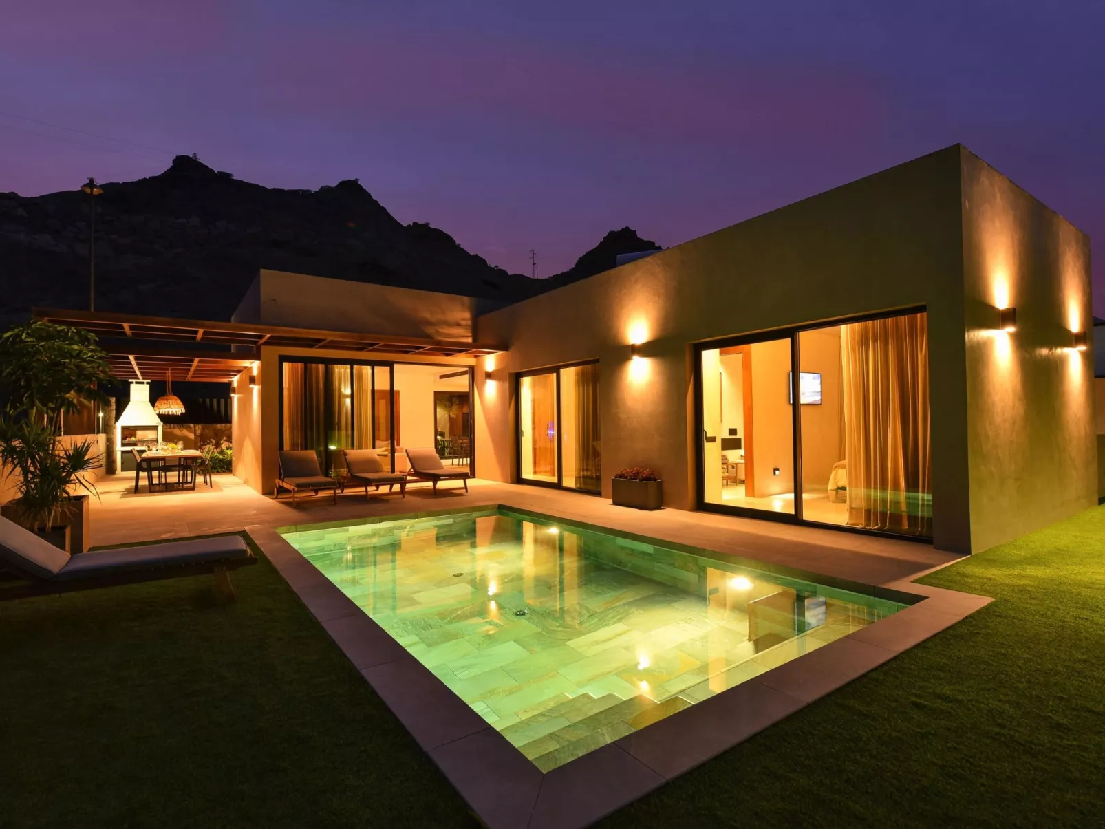 Almadies Tauro - Outside