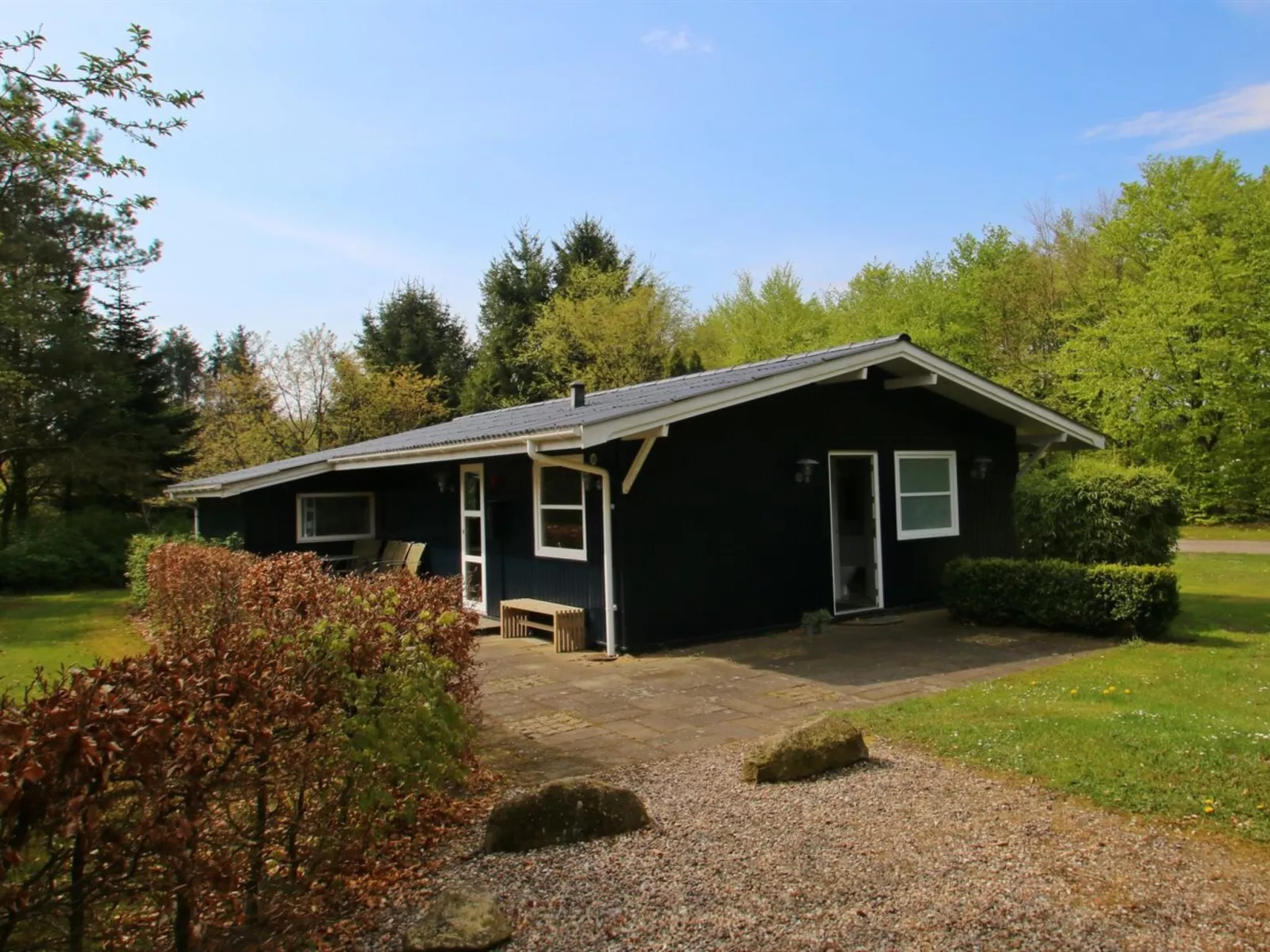 "Aki" - 30km from the sea-Outside