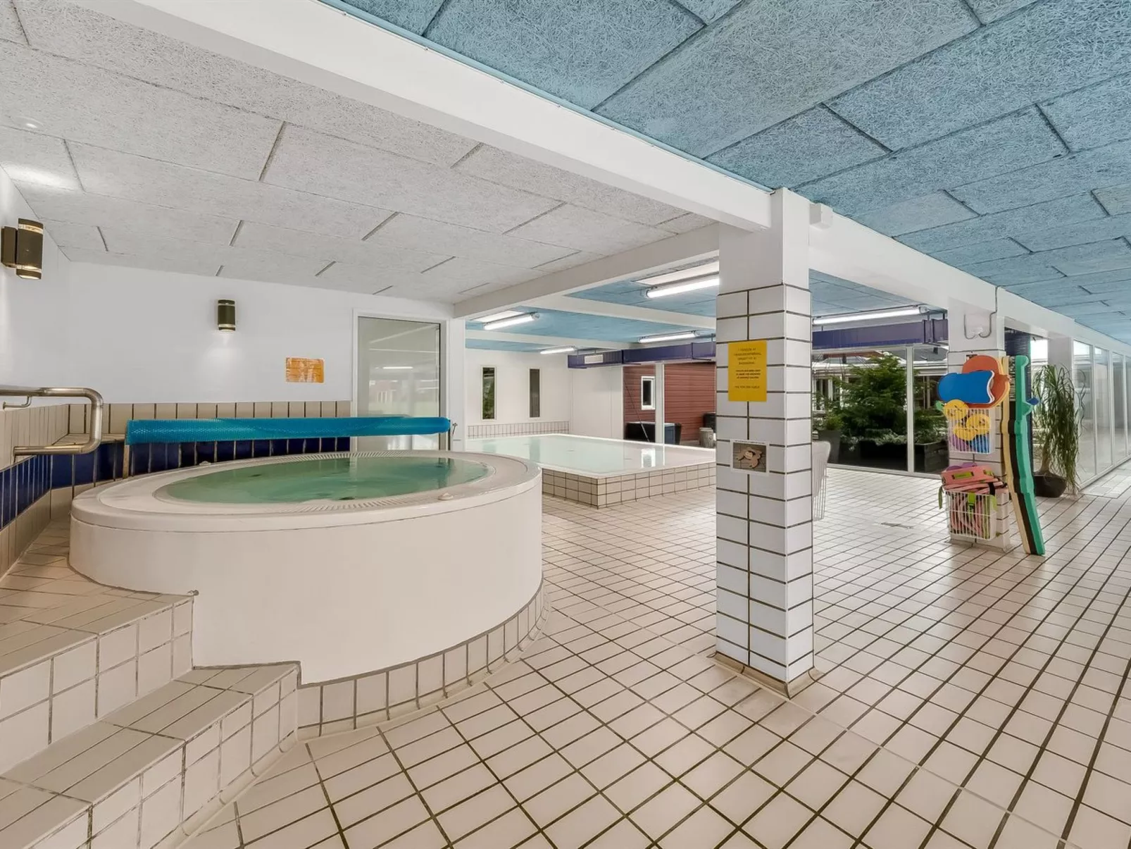 "Alvy" - 100m to the fjord-Inside