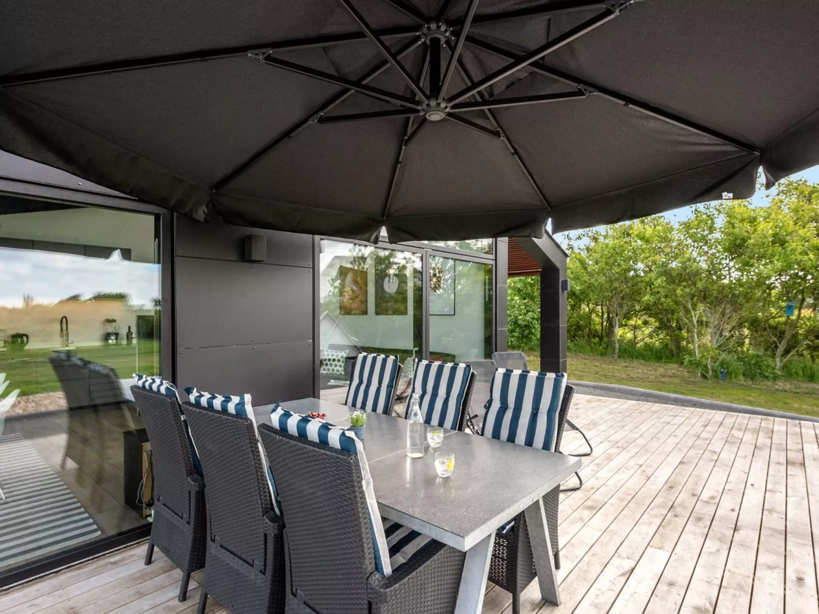 "Emilie" - 250m to the fjord-Draußen