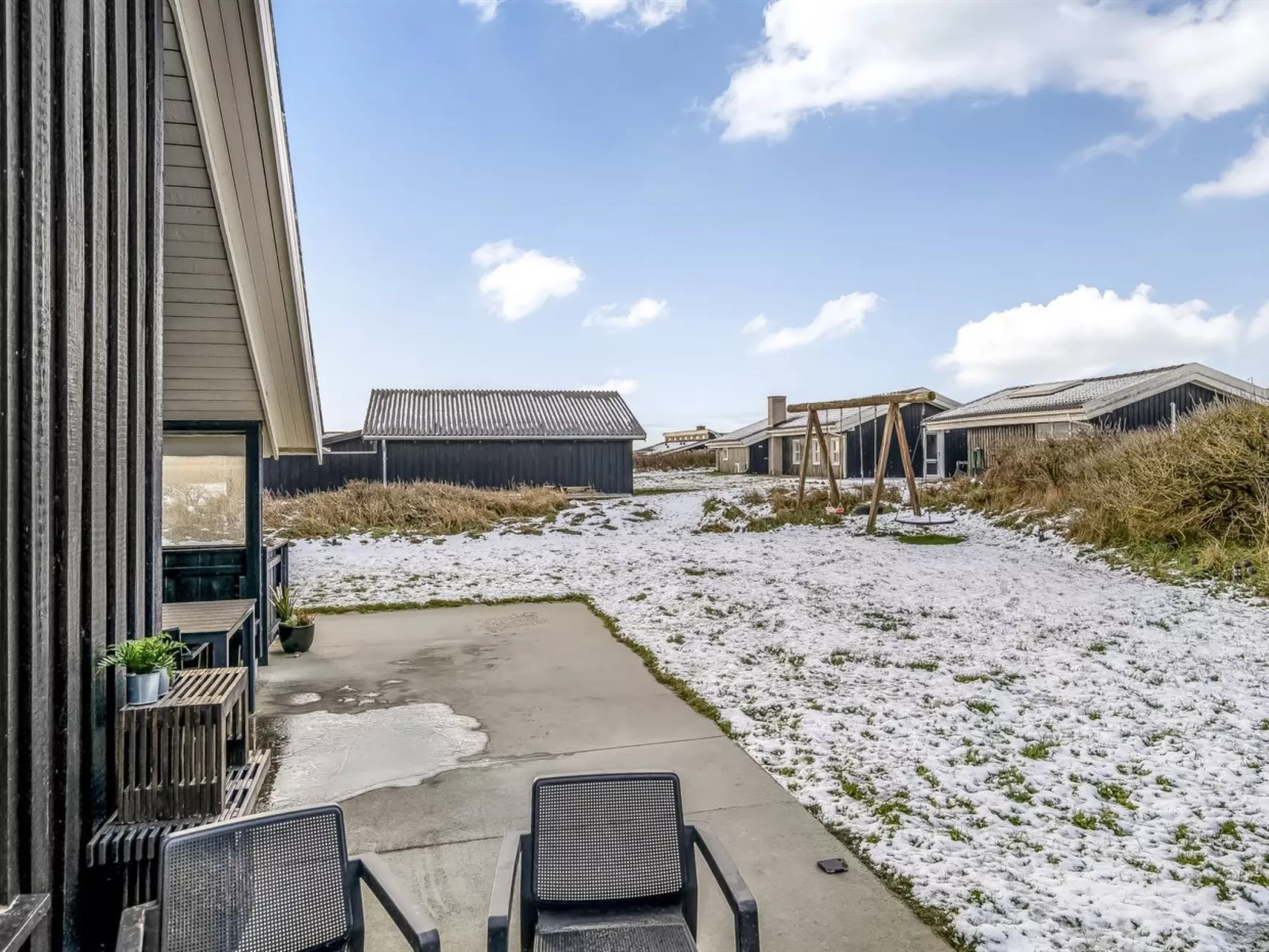 "Iida" - 100m from the sea-Draußen