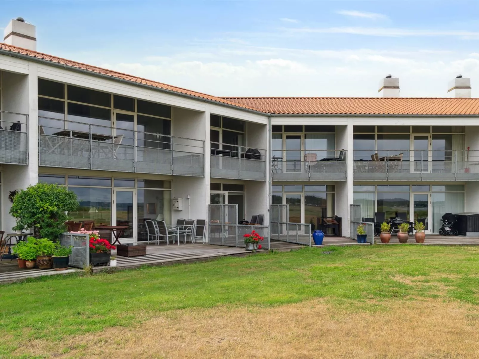 "Geert" - 25m from the sea-Draußen