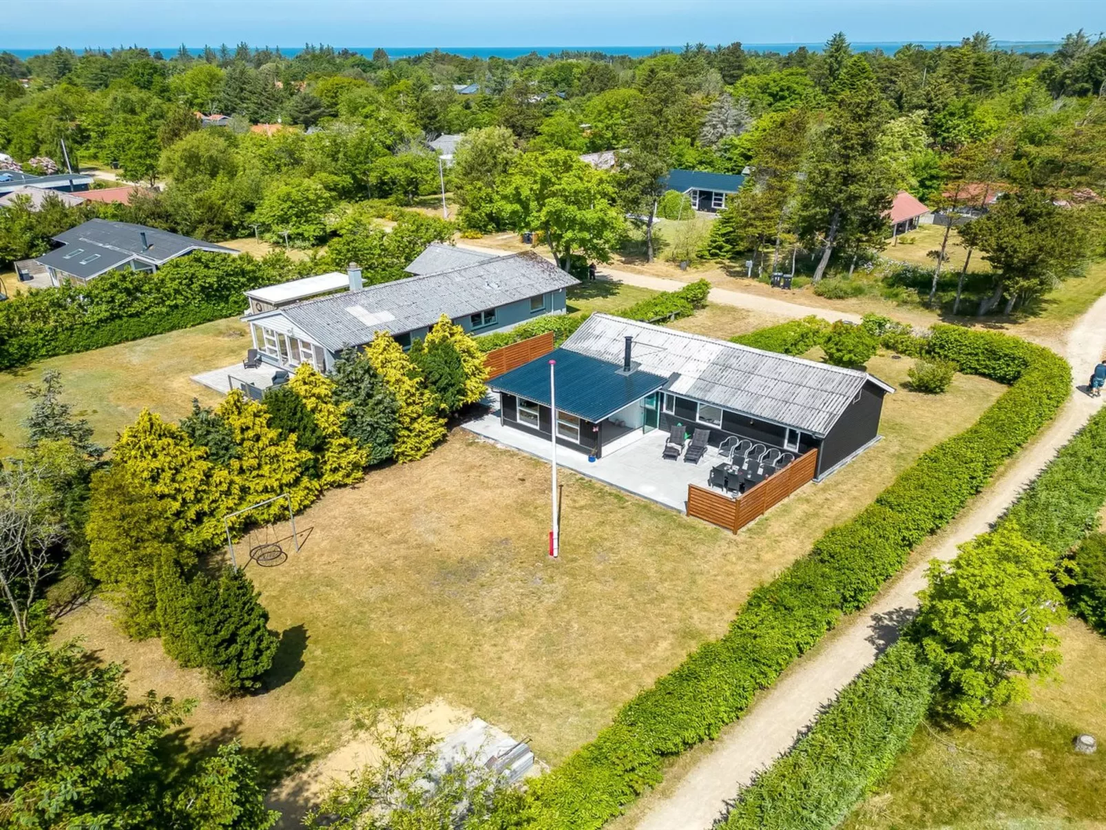 "Eira" - 350m to the fjord-Draußen