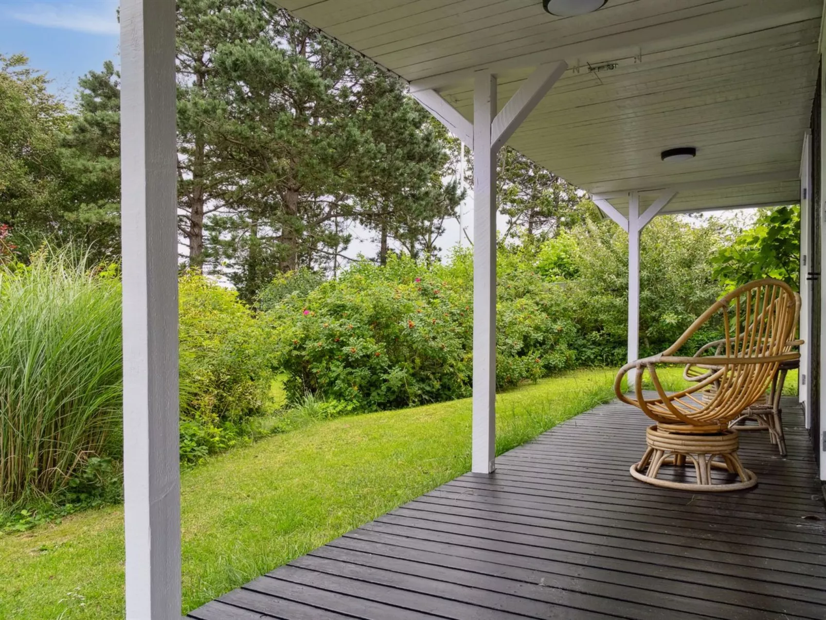 "Lazorka" - 200m from the sea-Dehors