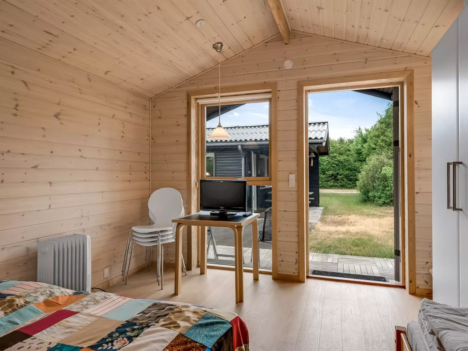 "Fifi" - 200m to the fjord-Drinnen