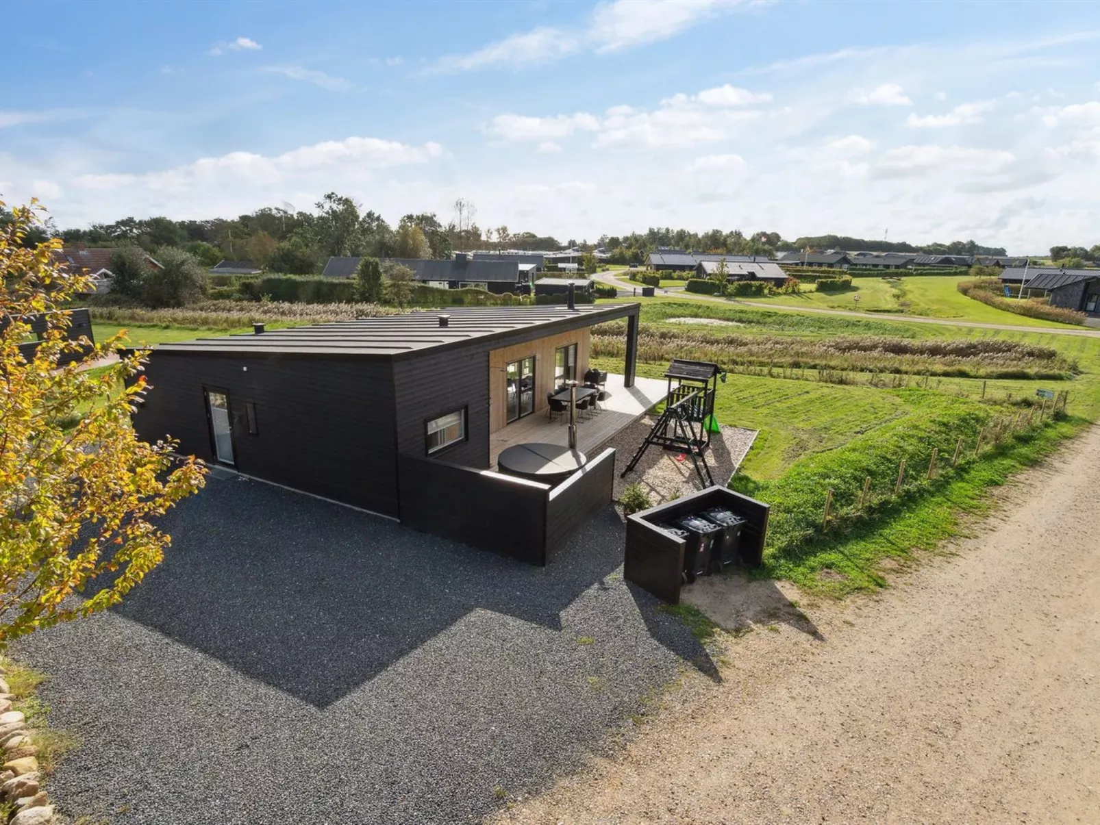 "Harrieth" - 300m from the sea-Outside