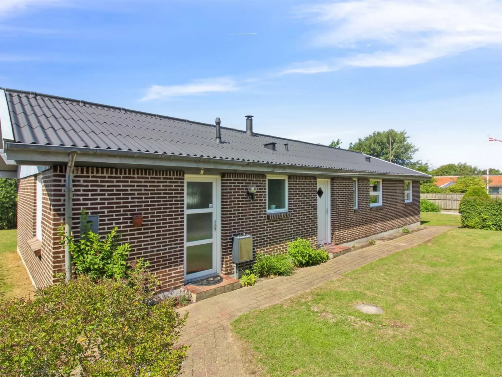 "Erle" - 1.5km from the sea-Outside