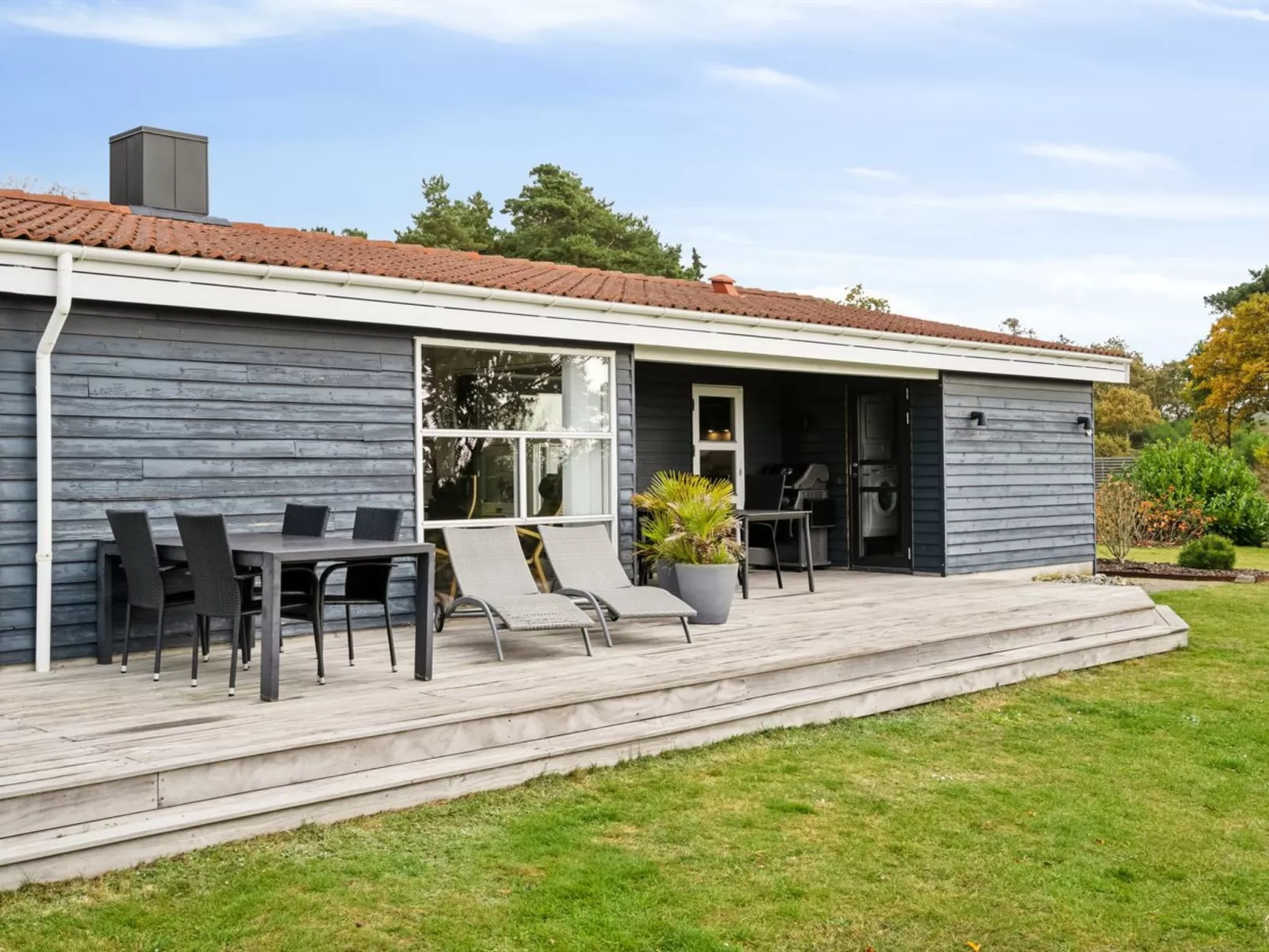 "Liesel" - 700m from the sea-Outside