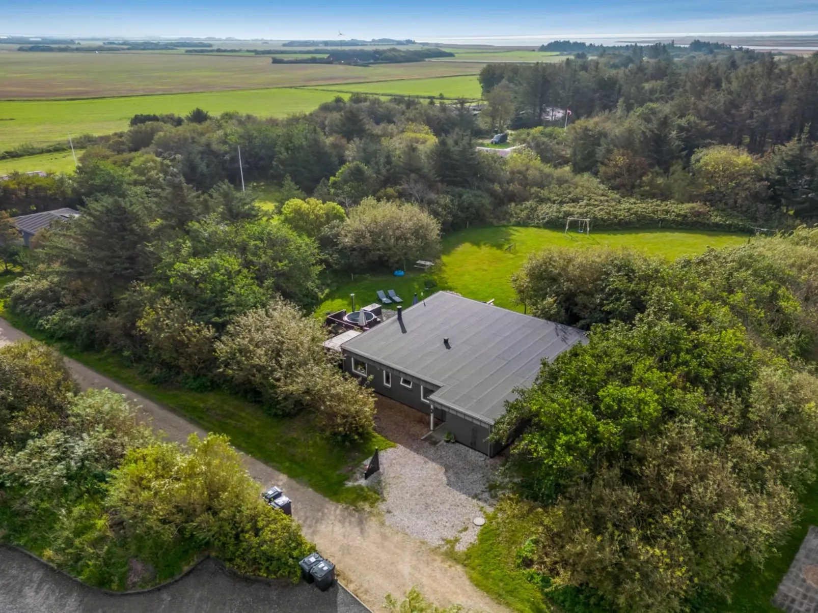 "Jerrit" - 1.4km from the sea-Draußen