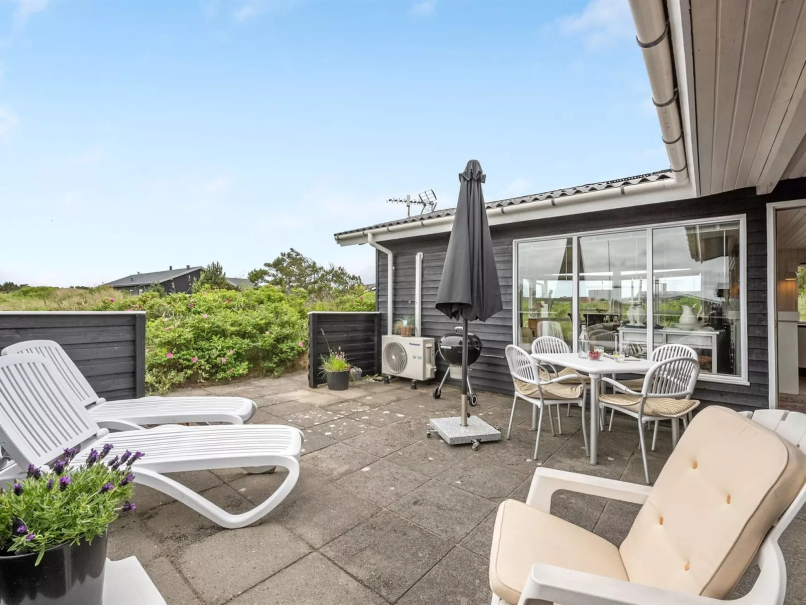 "Marika" - 500m from the sea-Draußen