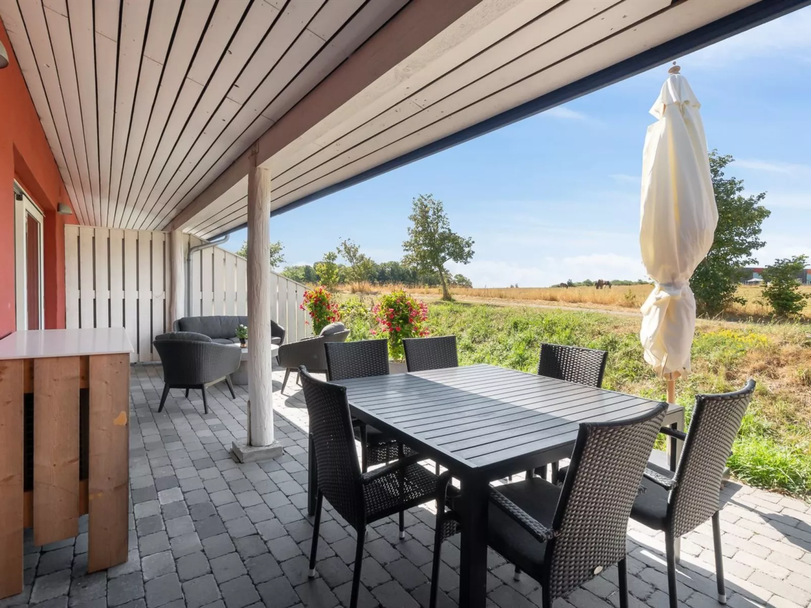 "Cornelia" - 6km from the sea-Outside