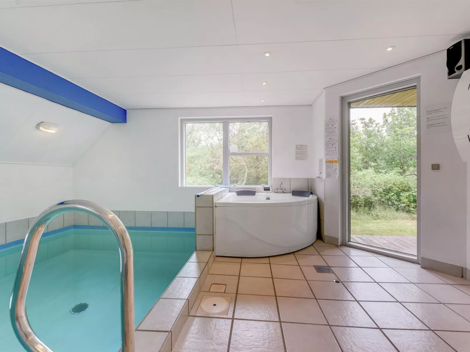 "Tabithe" - 2.2km from the sea-Outside