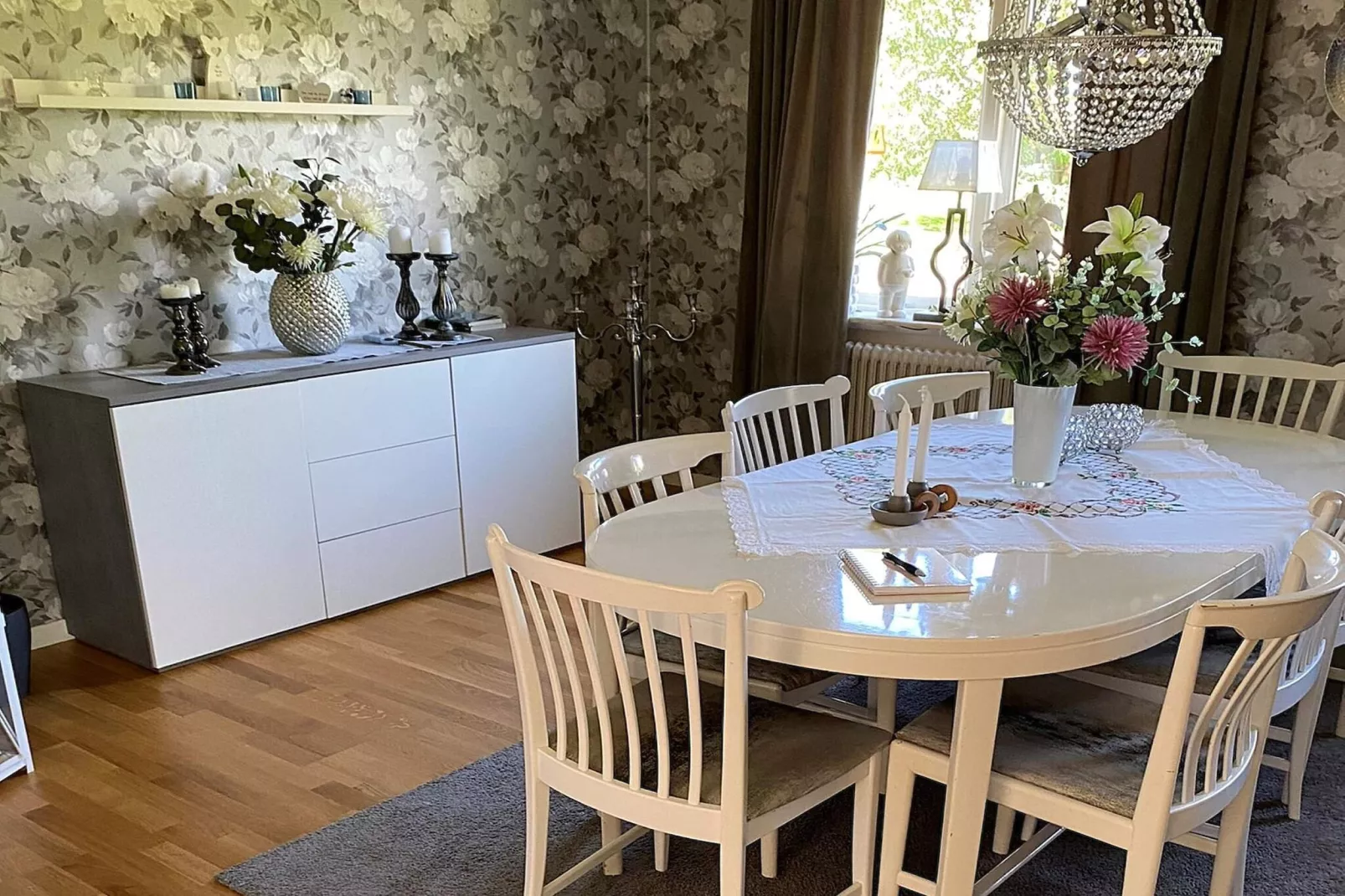 6 person holiday home in HÄLLEKIS-Indoor