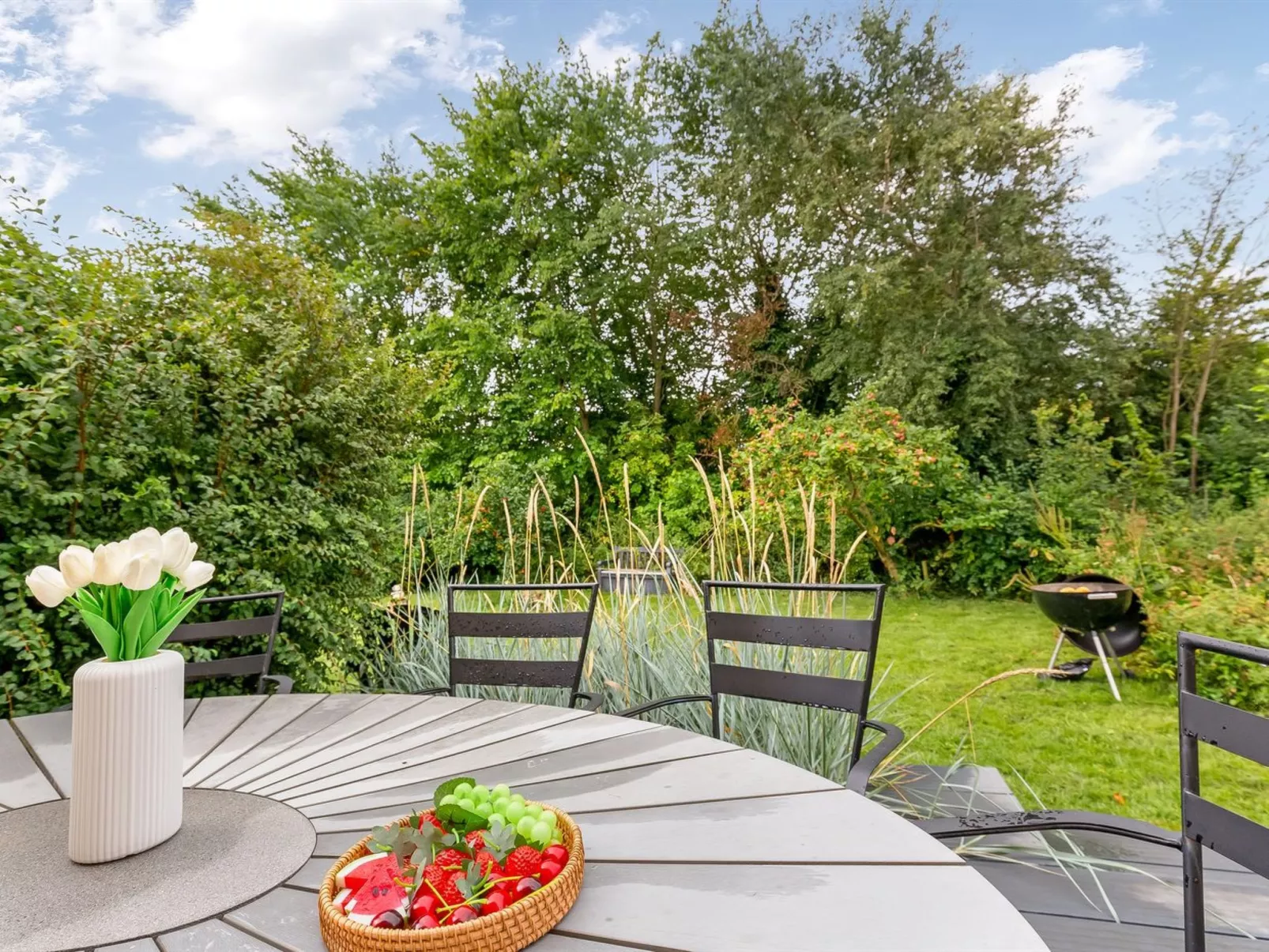 "Hughlek" - 1.5km from the sea-Outside