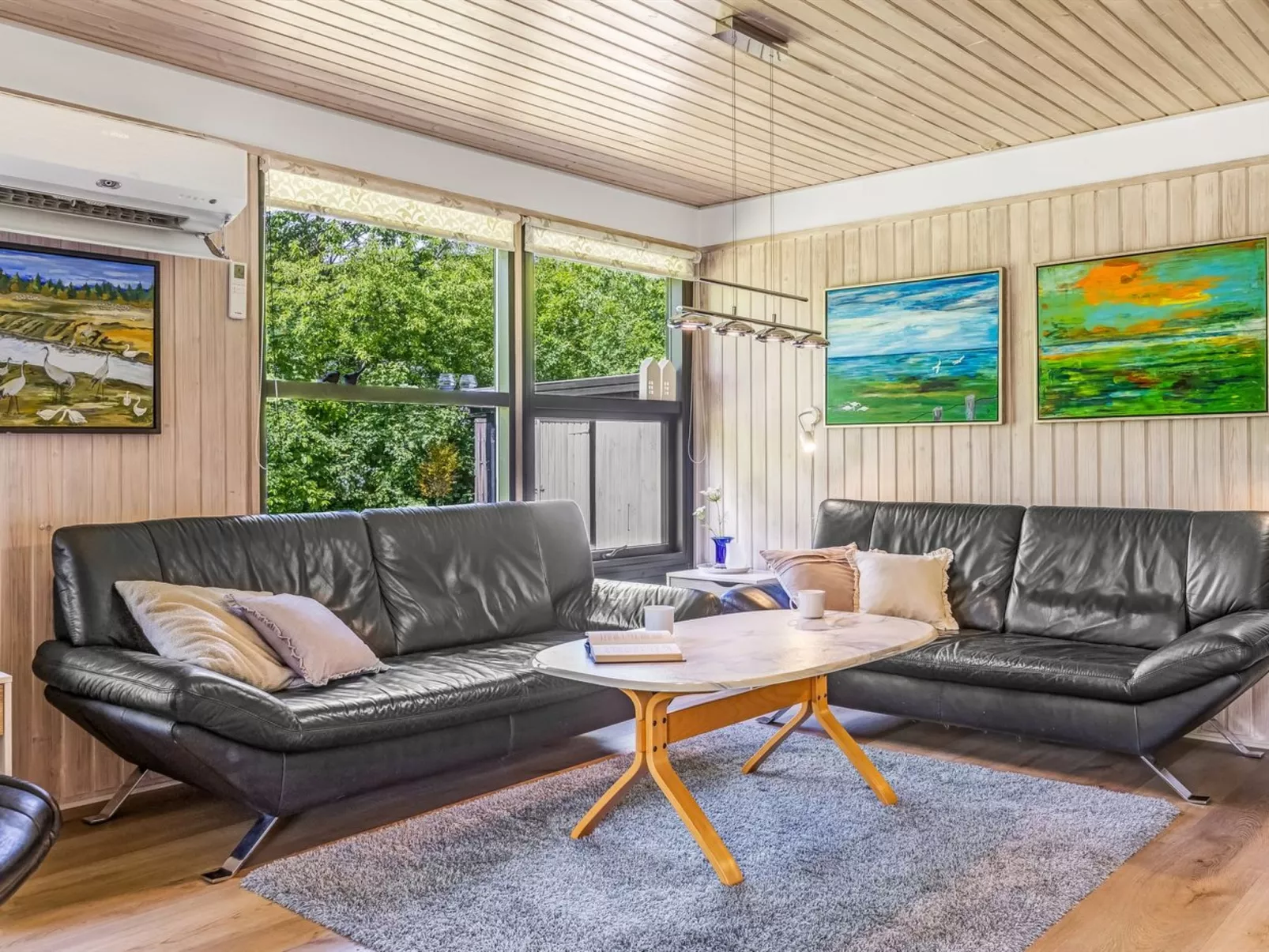 "Mijat" - 30km from the sea-Inside