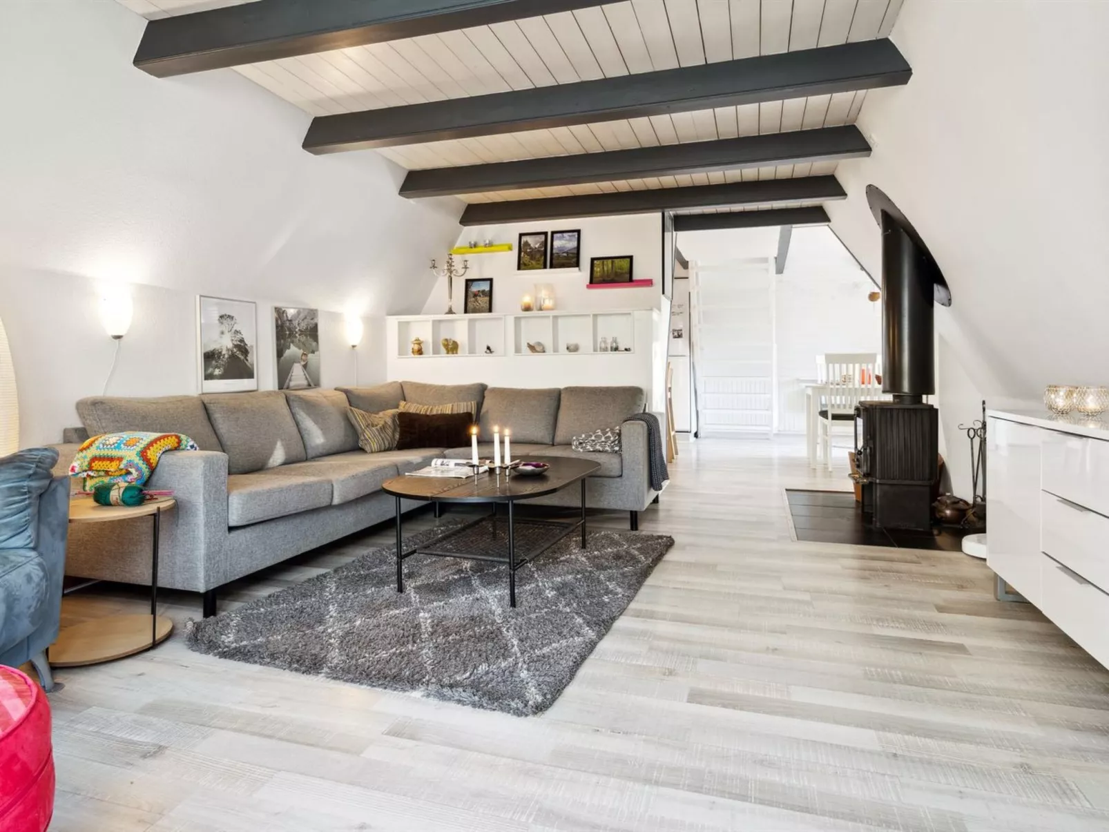 "Kierulf" - 6.6km from the sea-Inside