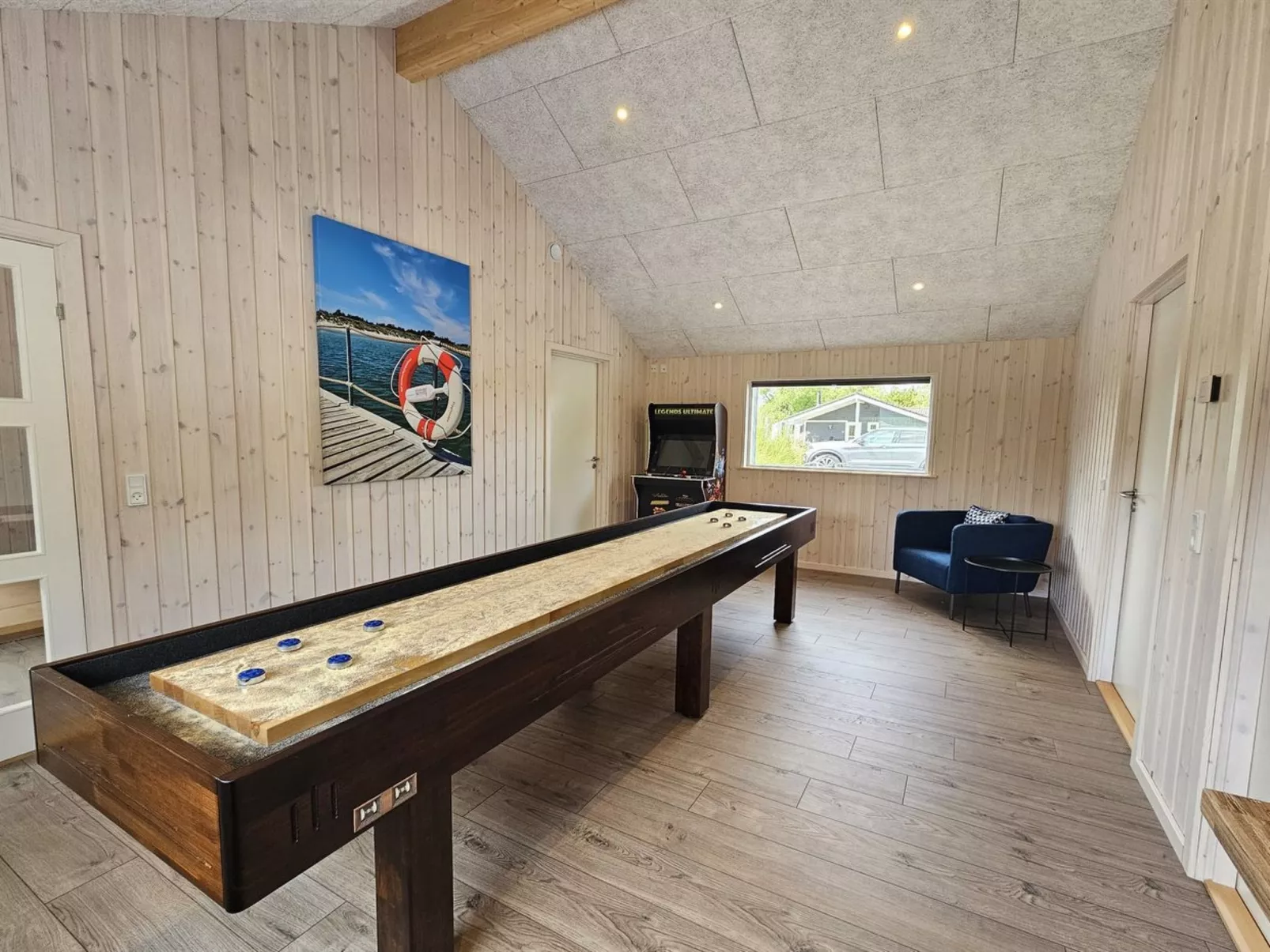 "Grep" - 800m from the sea-Drinnen