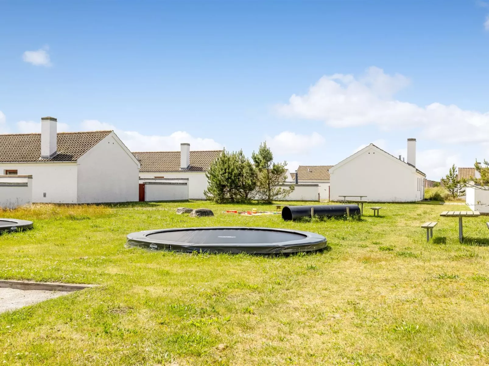 "Leny" - 900m from the sea-Outside