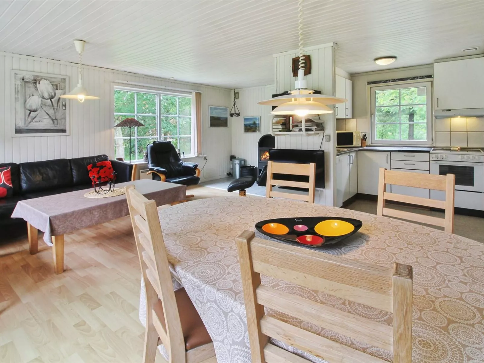 "Ylvi" - 2.8km from the sea-Dedans