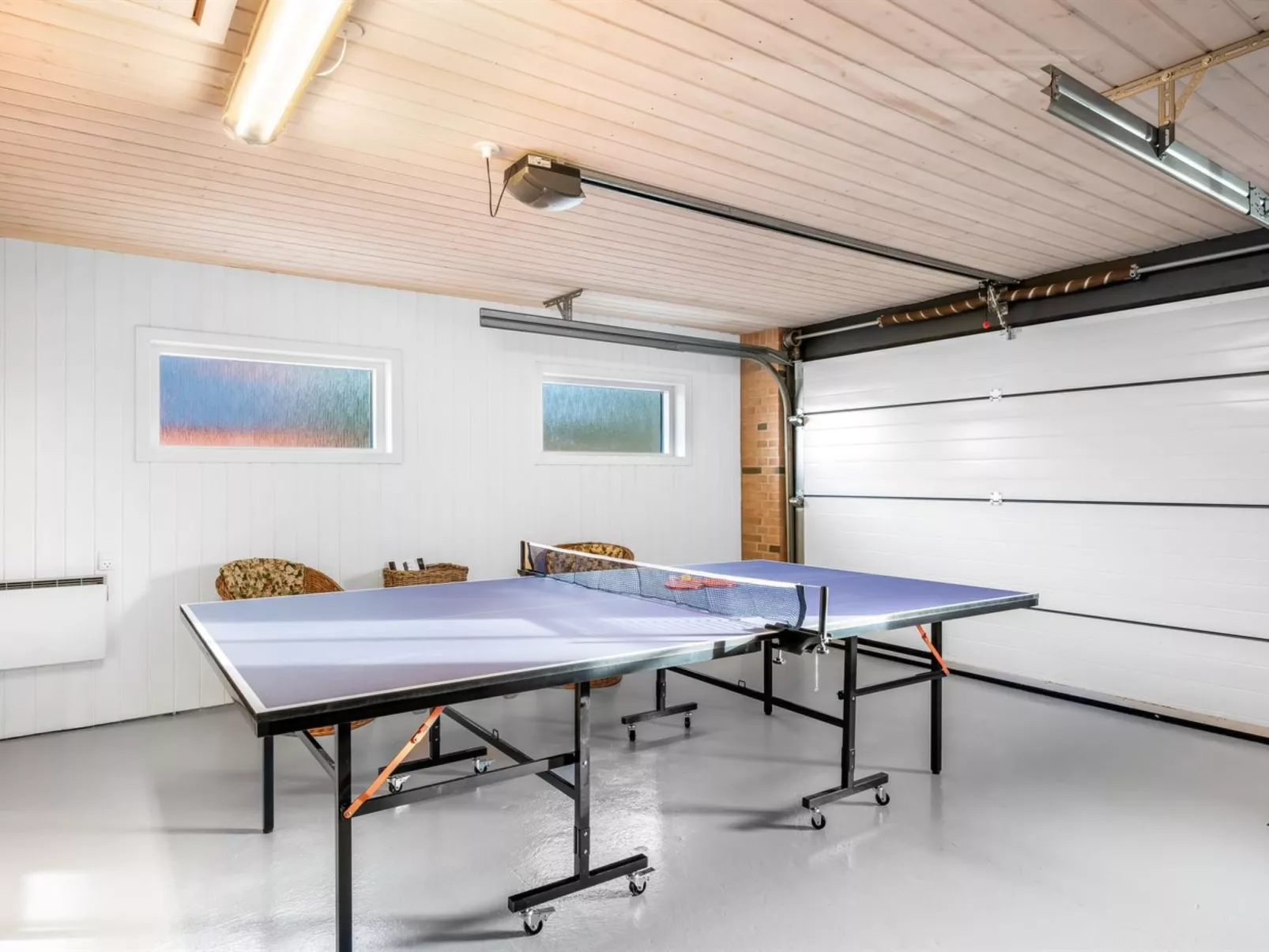 "Elsi" - 1.3km from the sea-Inside