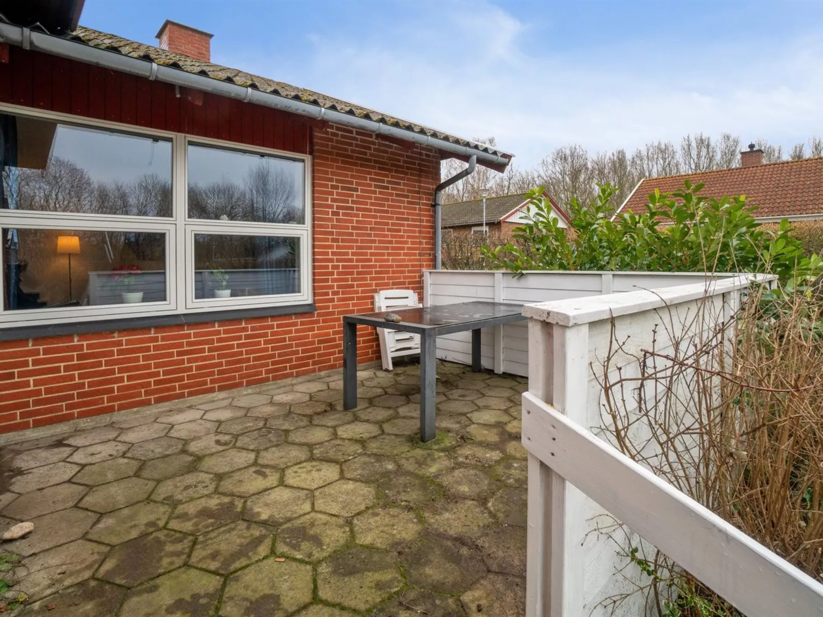 "Yrjö" - 1km from the sea-Outside