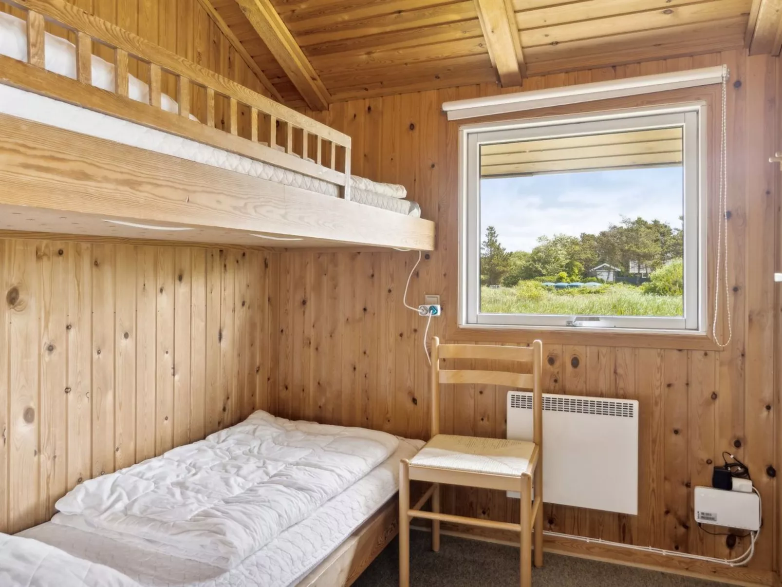 "Hunlef" - 1.7km from the sea-Inside