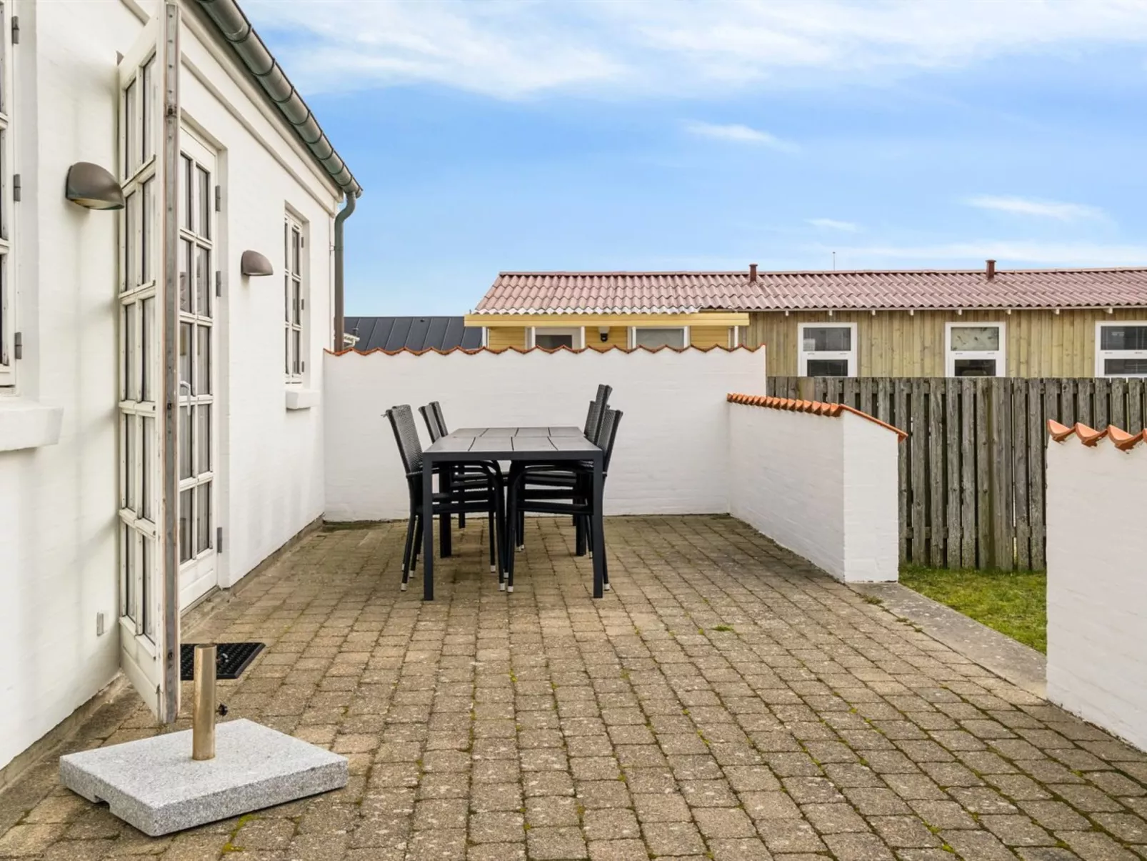 "Birtir" - 200m from the sea-Outside