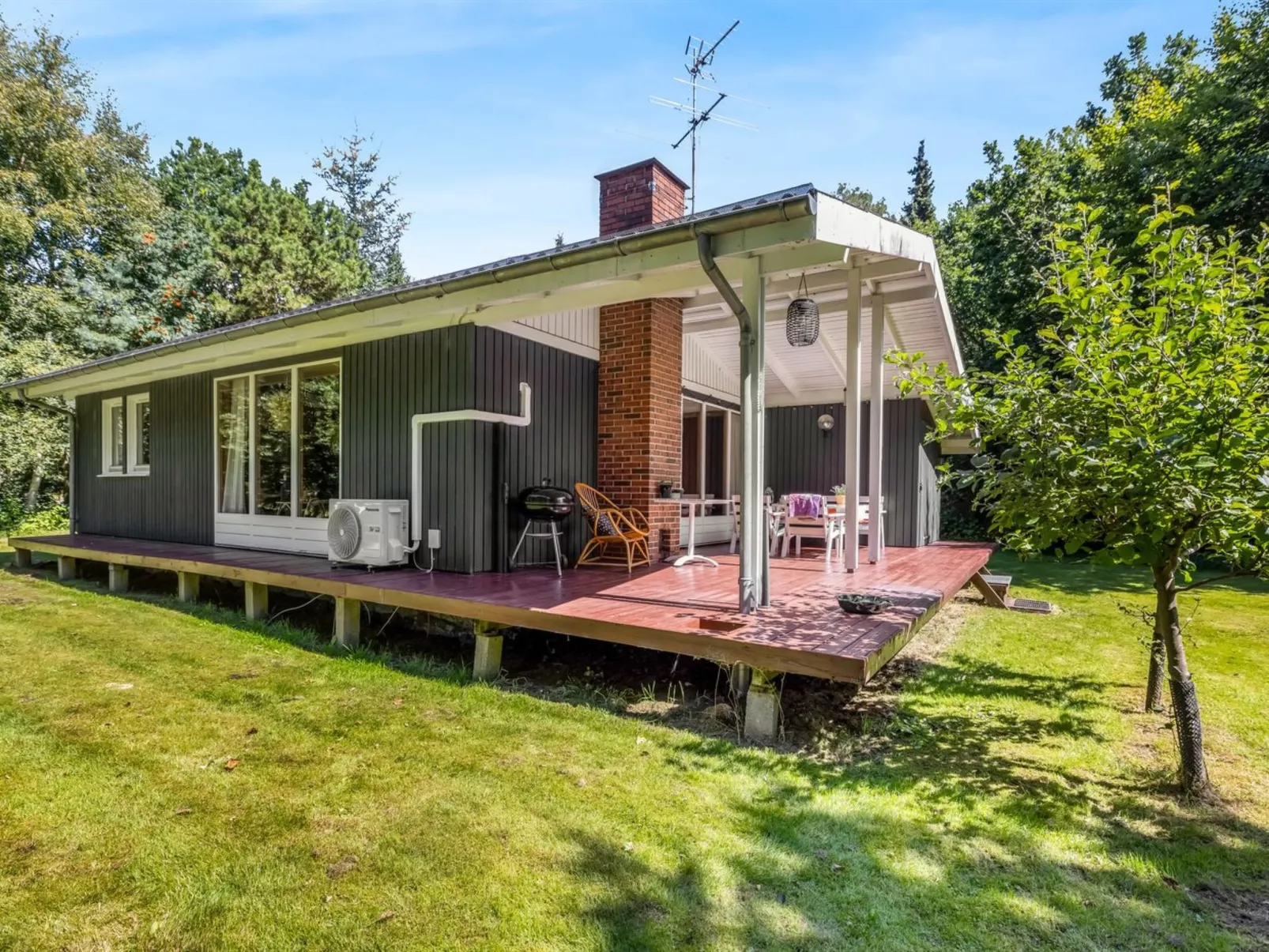 "Sofja" - 175m to the fjord-Outside