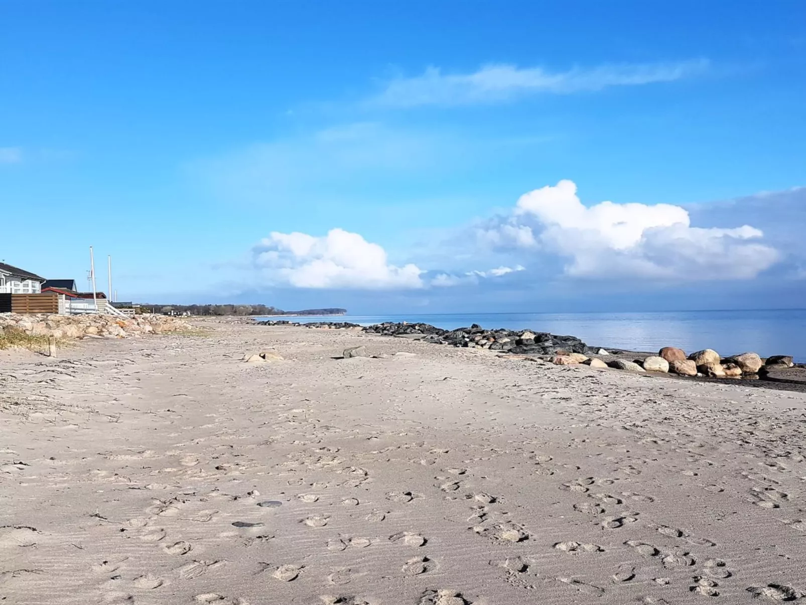 "Ofrath" - 5m from the sea-Outside