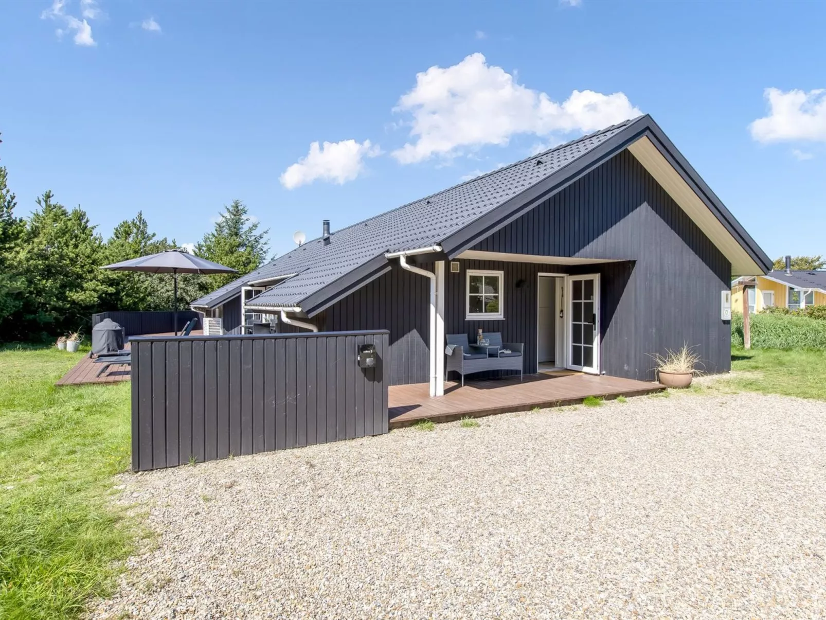 "Joseline" - 1.8km from the sea-Outside