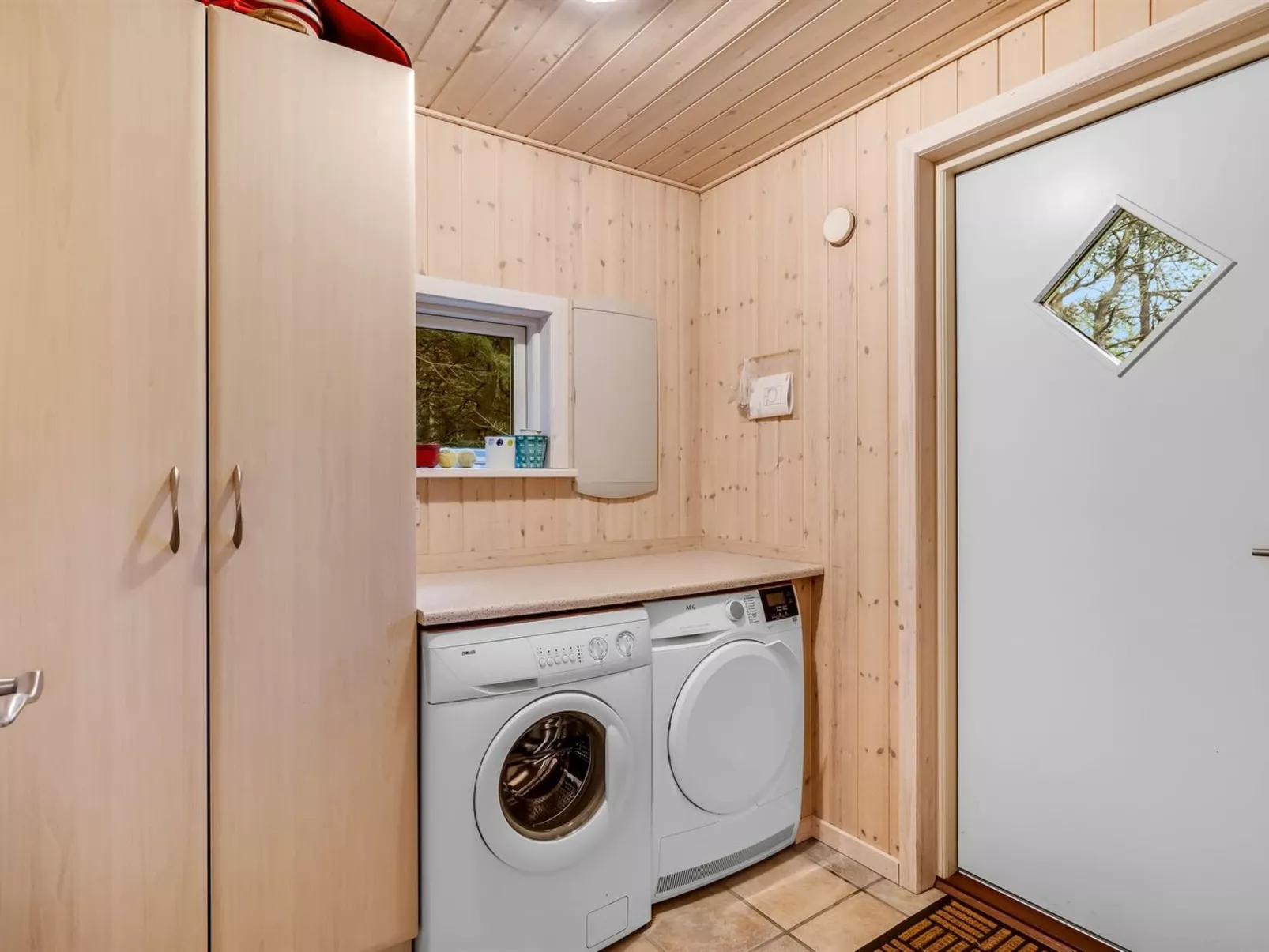 "Mart" - 1.6km from the sea-Dedans