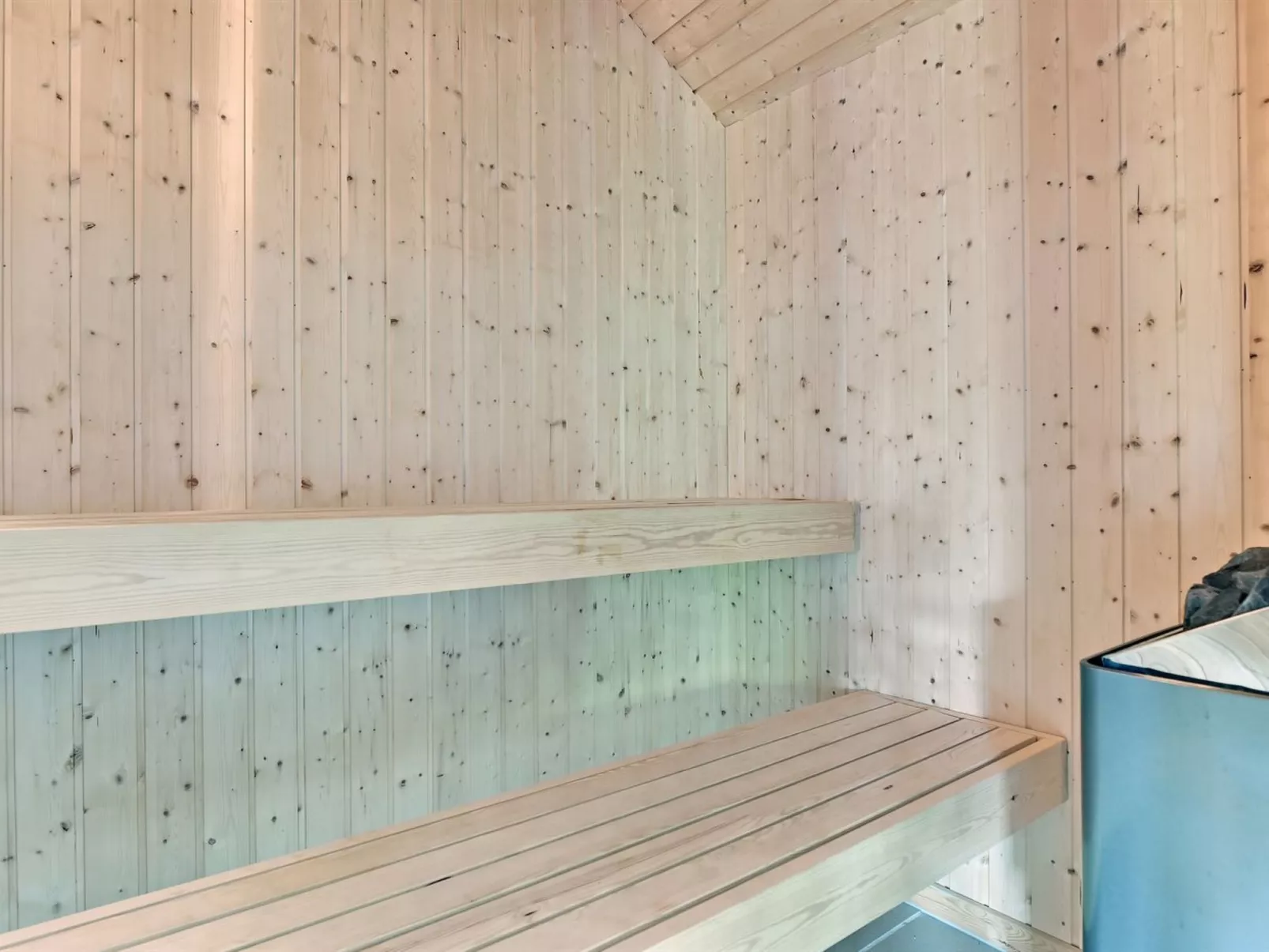 "Sighwaldi" - 900m from the sea-Drinnen