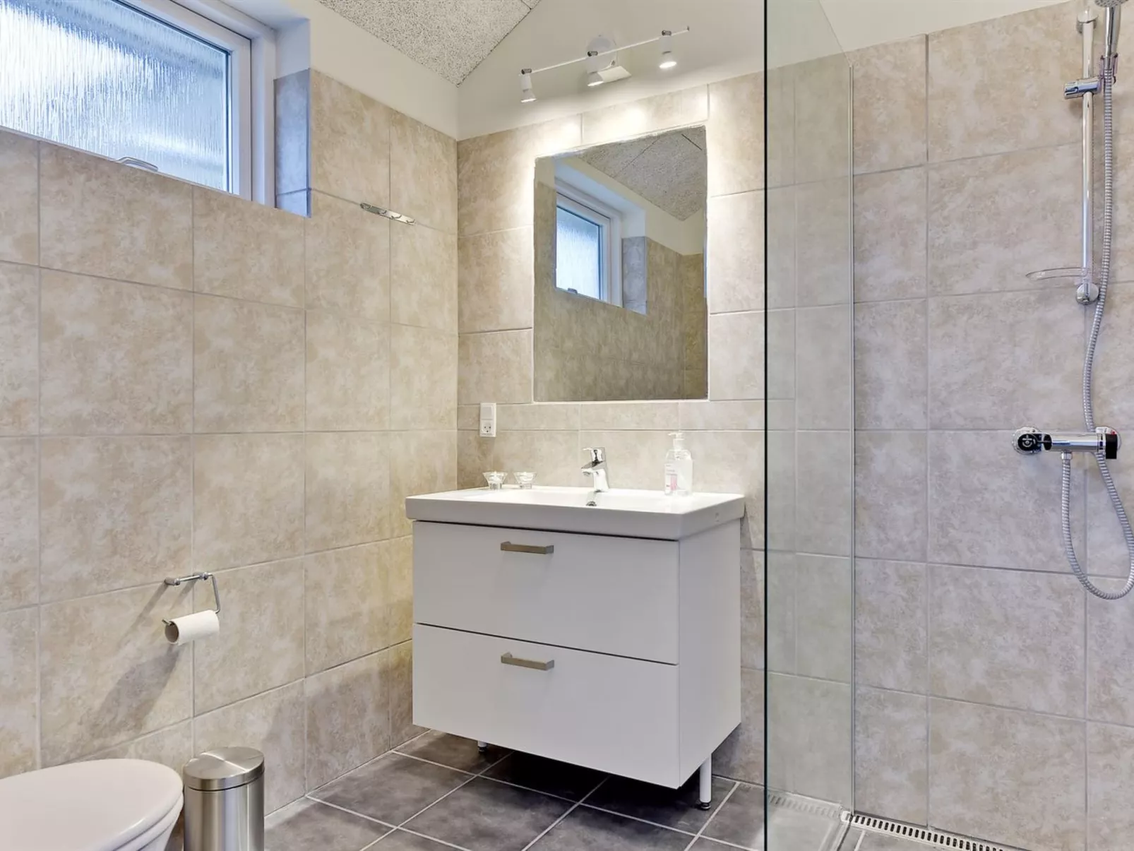 "Sada" - 12km from the sea-Inside