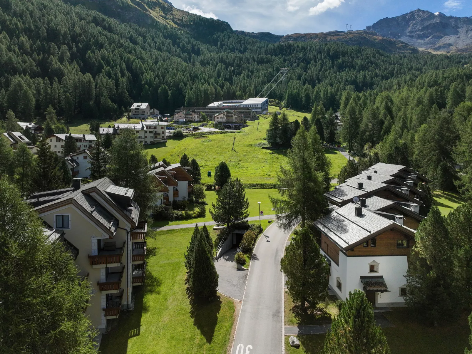 Chesa Murtel-Draußen