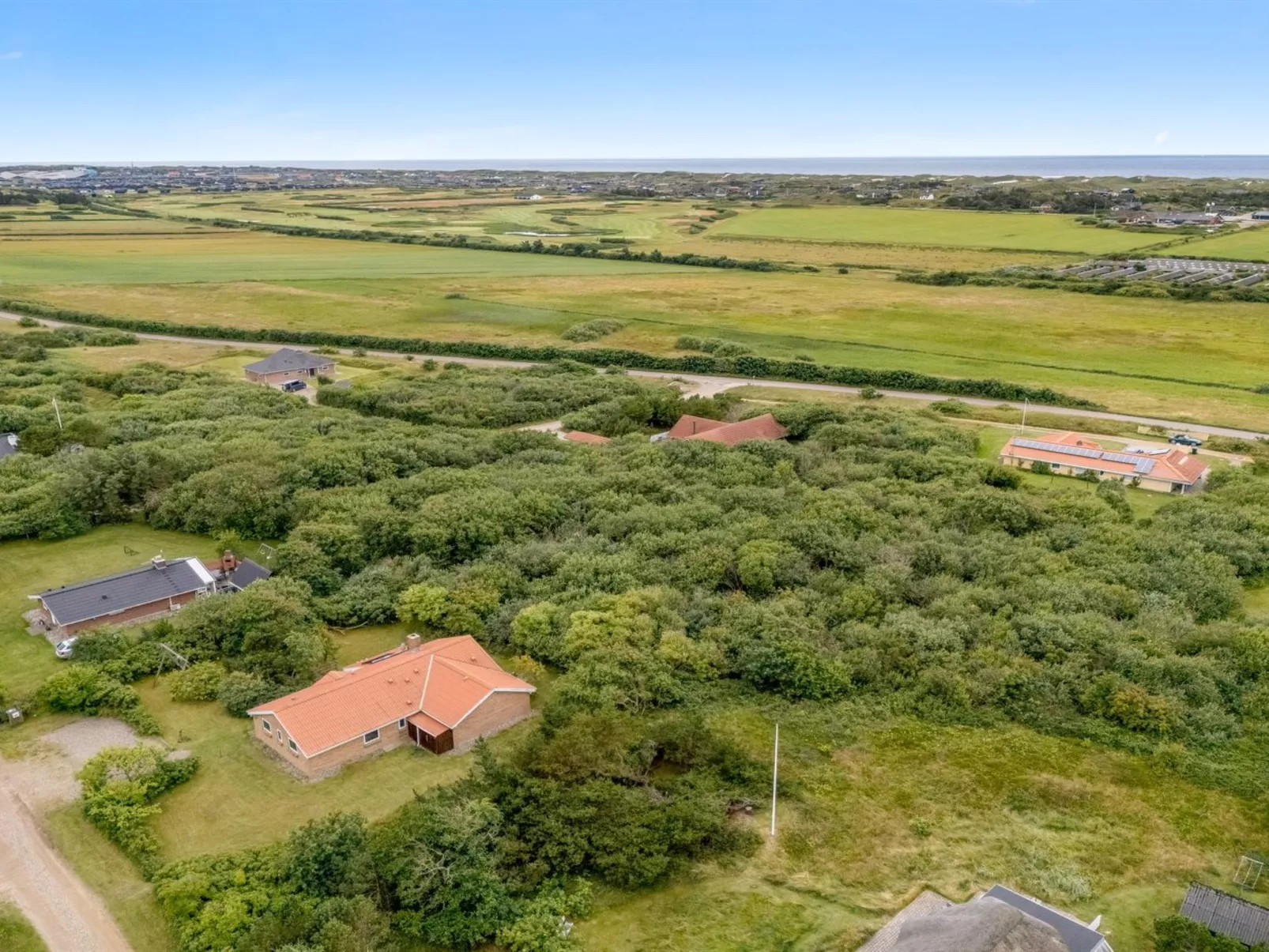 "Dorithea" - 1.3km from the sea-Draußen